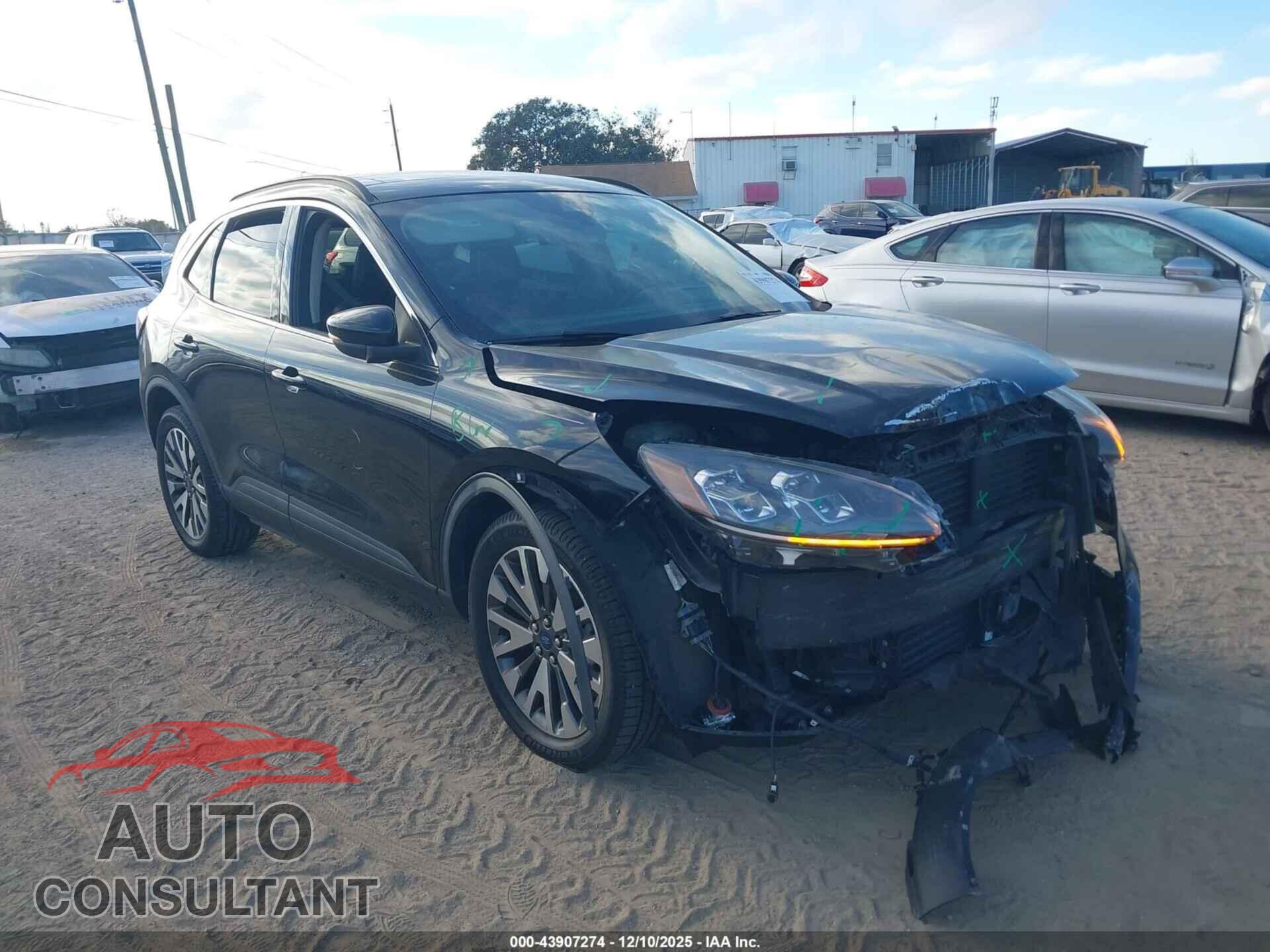 FORD ESCAPE 2020 - 1FMCU9J92LUA09830
