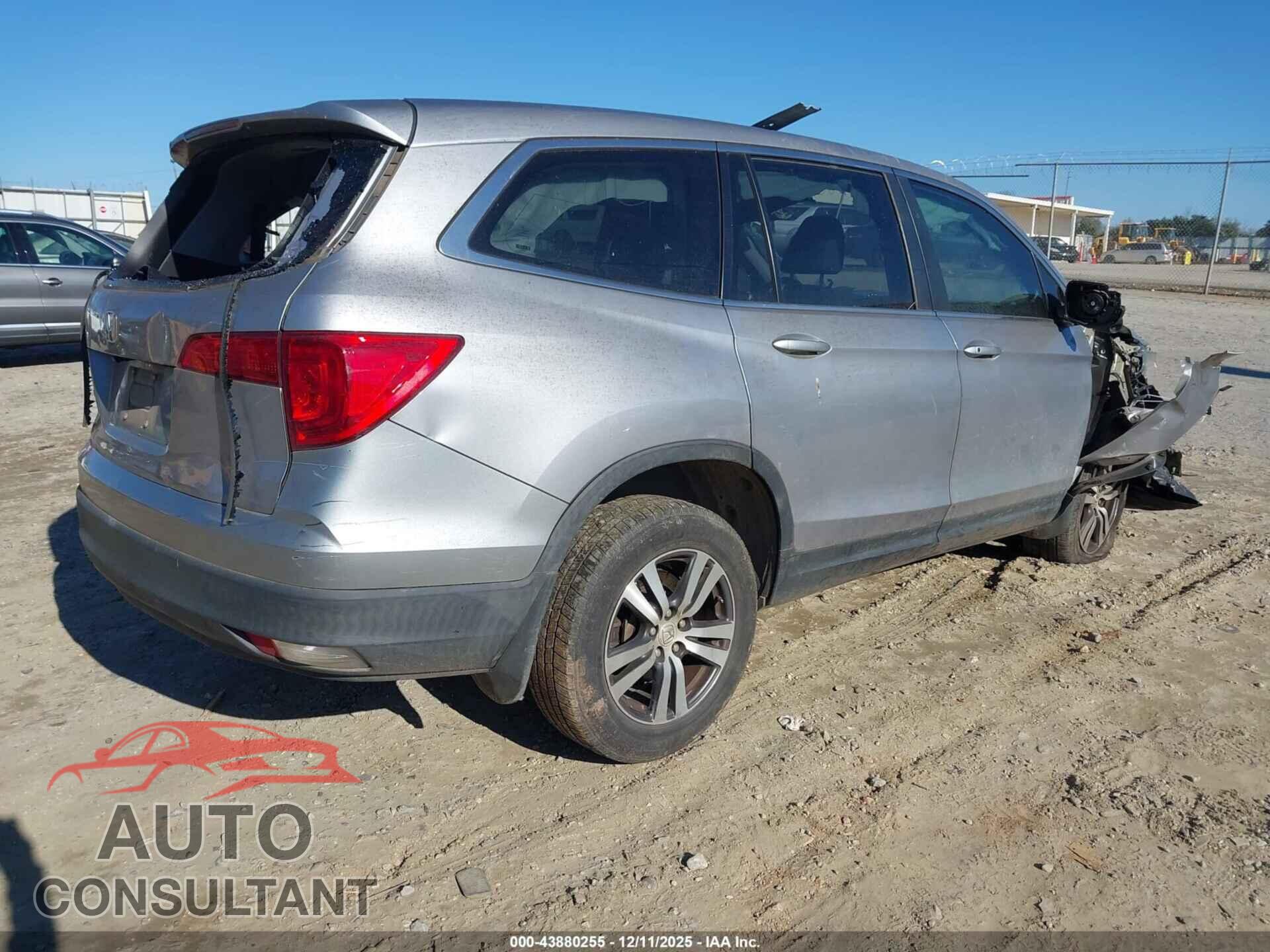 HONDA PILOT 2018 - 5FNYF5H50JB018564