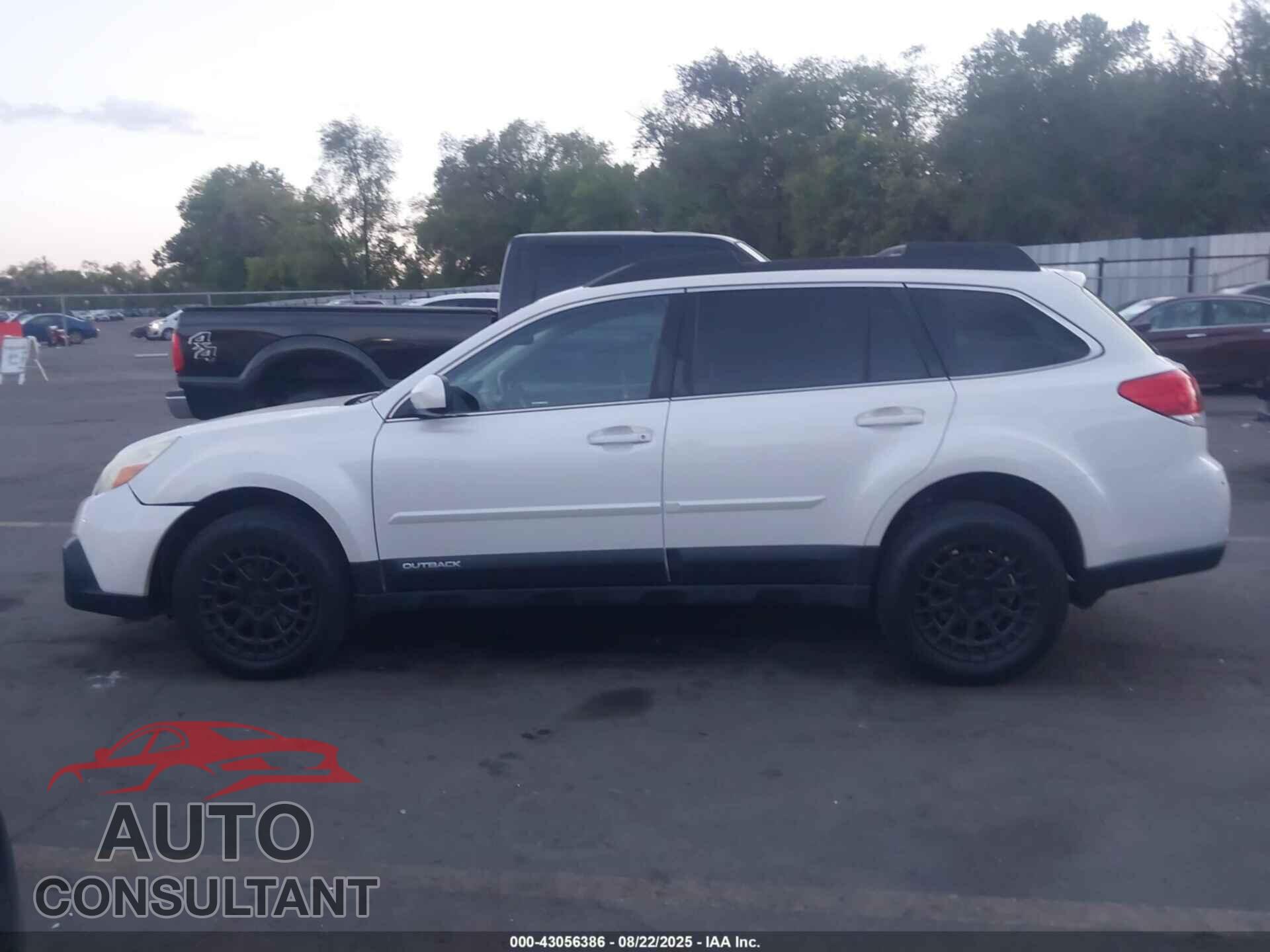SUBARU OUTBACK 2014 - 4S4BRBLC8E3211187