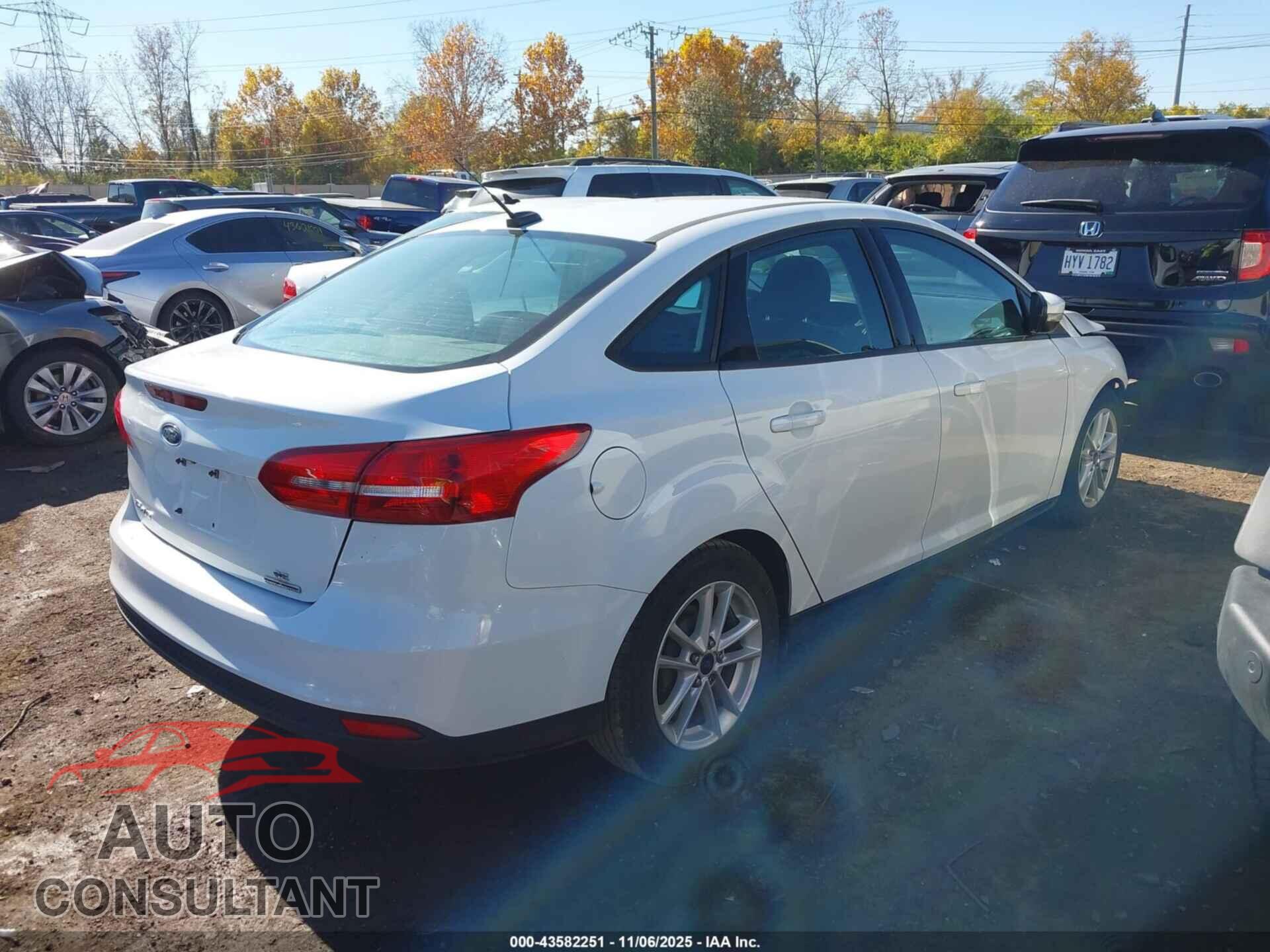 FORD FOCUS 2016 - 1FADP3F26GL257542