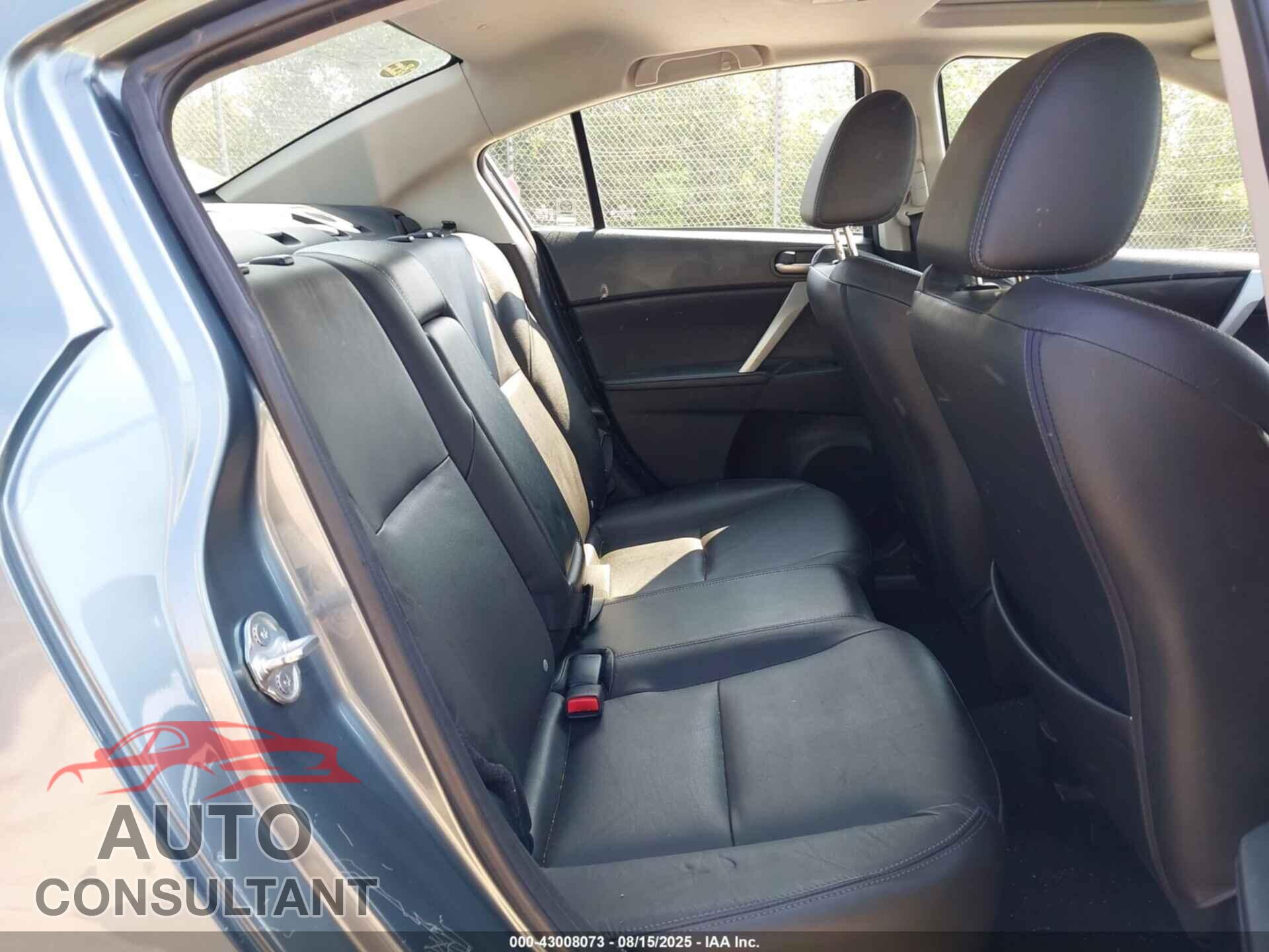 MAZDA MAZDA3 2012 - JM1BL1W75C1677036