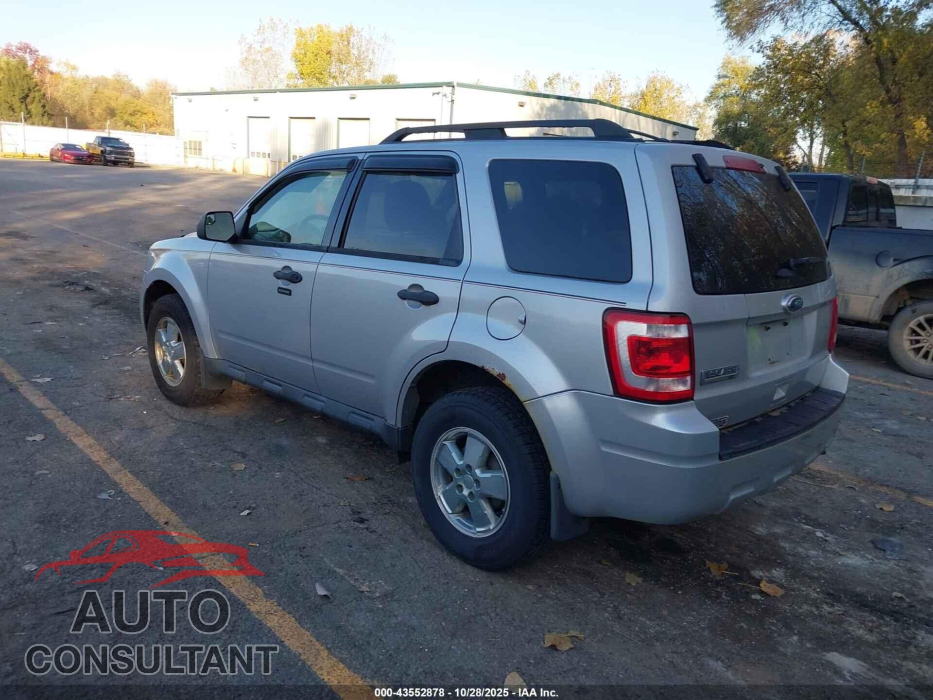 FORD ESCAPE 2011 - 1FMCU9D74BKB68403