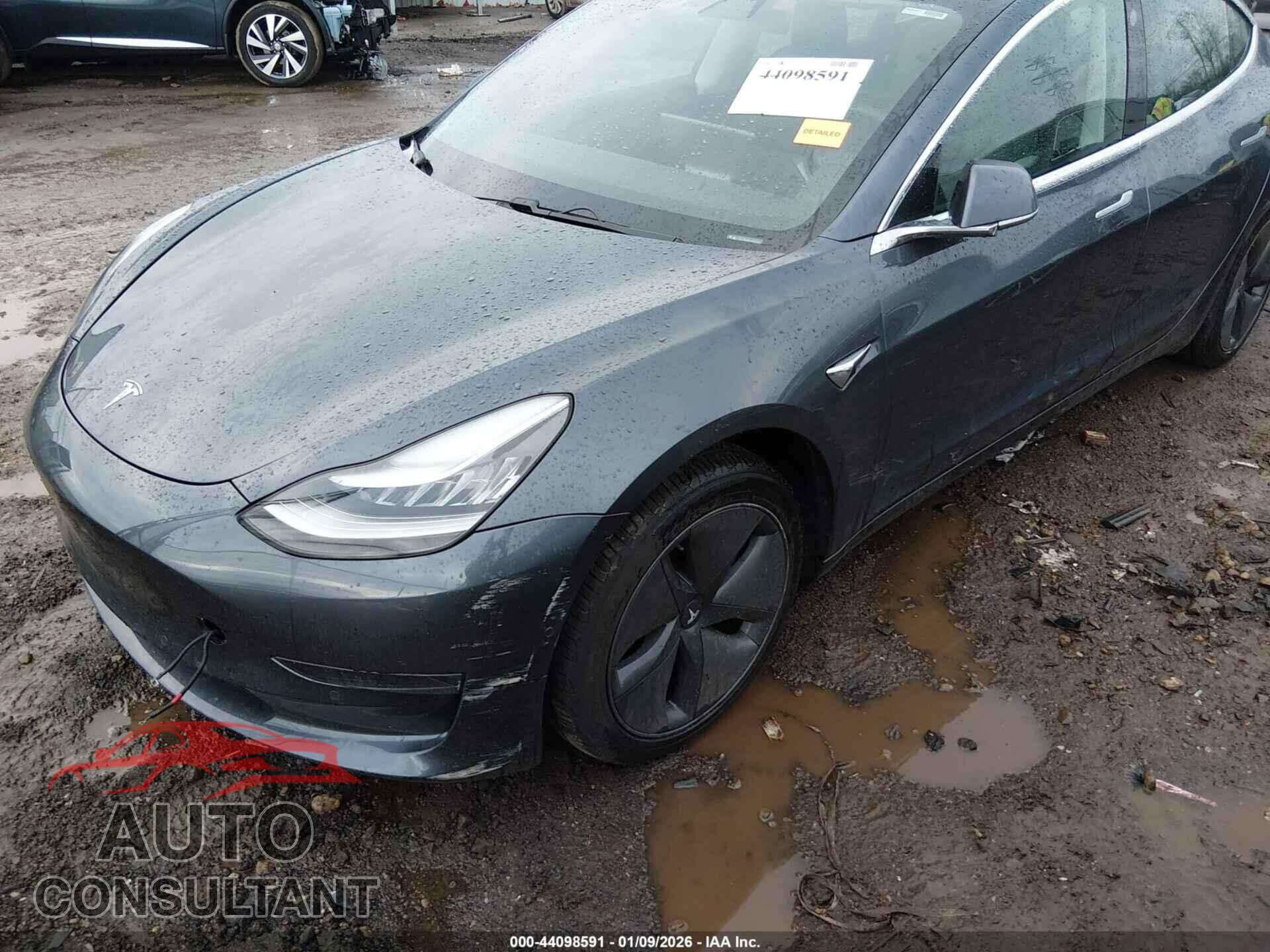 TESLA MODEL 3 2019 - 5YJ3E1EB8KF452040