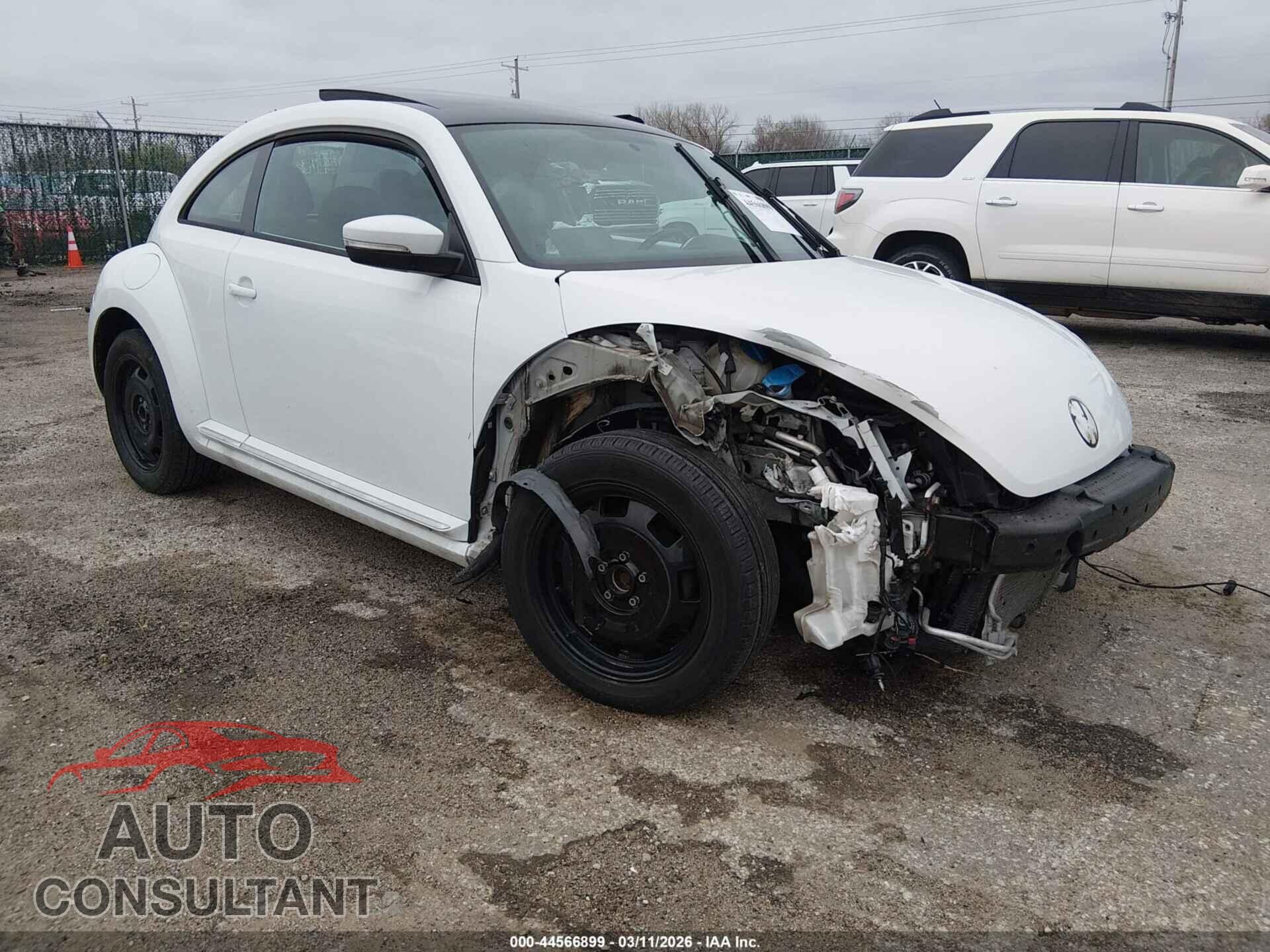 VOLKSWAGEN BEETLE 2015 - 3VWJ17AT2FM603473