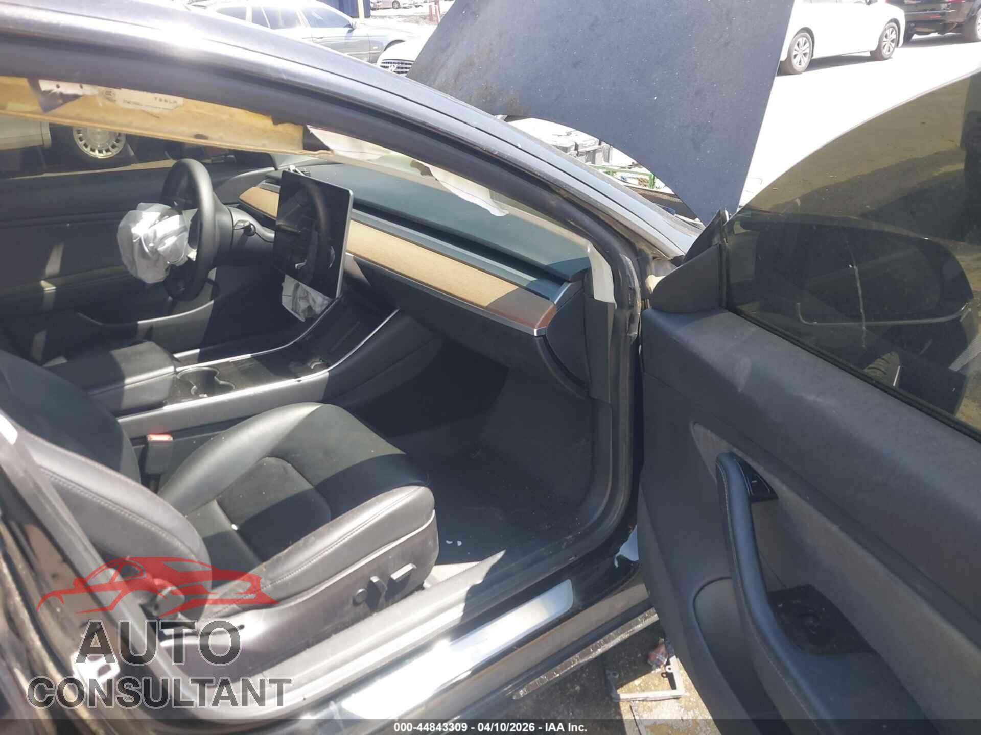 TESLA MODEL 3 2019 - 5YJ3E1EA1KF434776