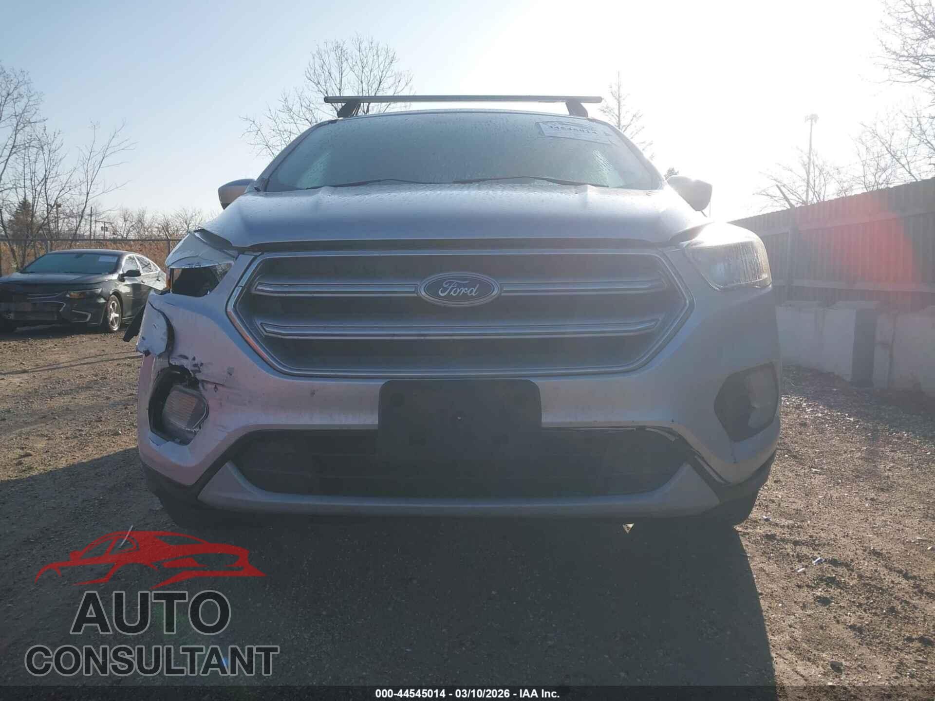 FORD ESCAPE 2017 - 1FMCU9GD5HUB71938
