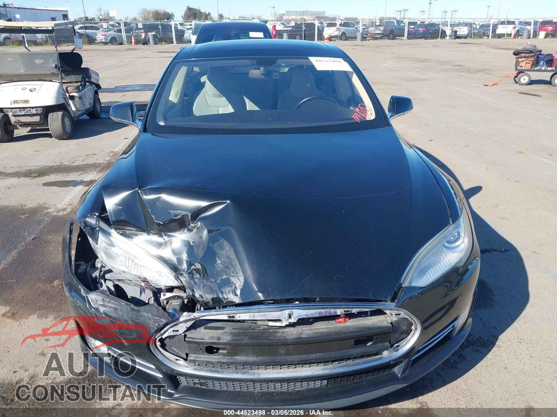 TESLA MODEL S 2013 - 5YJSA1DN4DFP08650