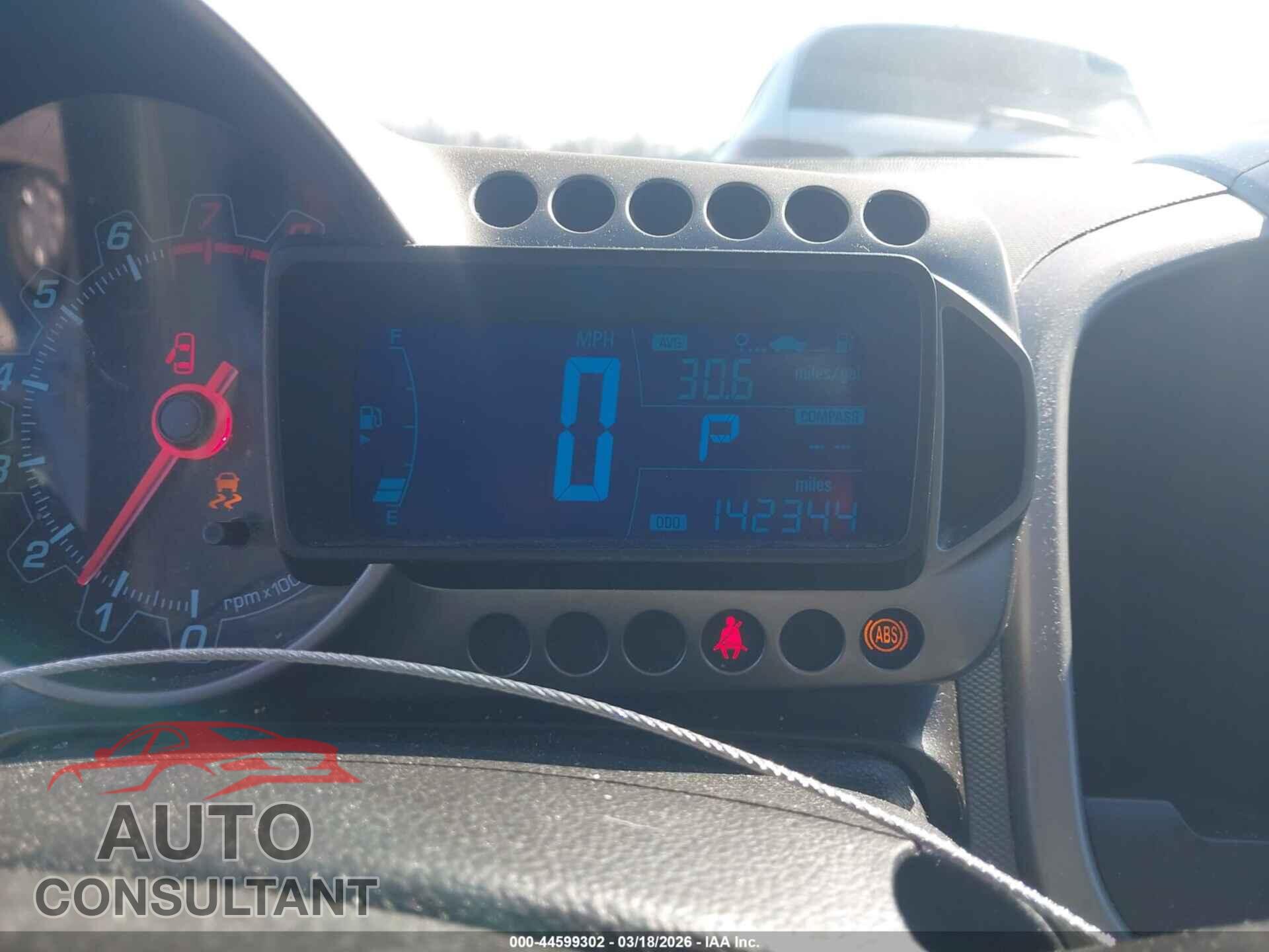 CHEVROLET SONIC 2014 - 1G1JC6SB4E4130532