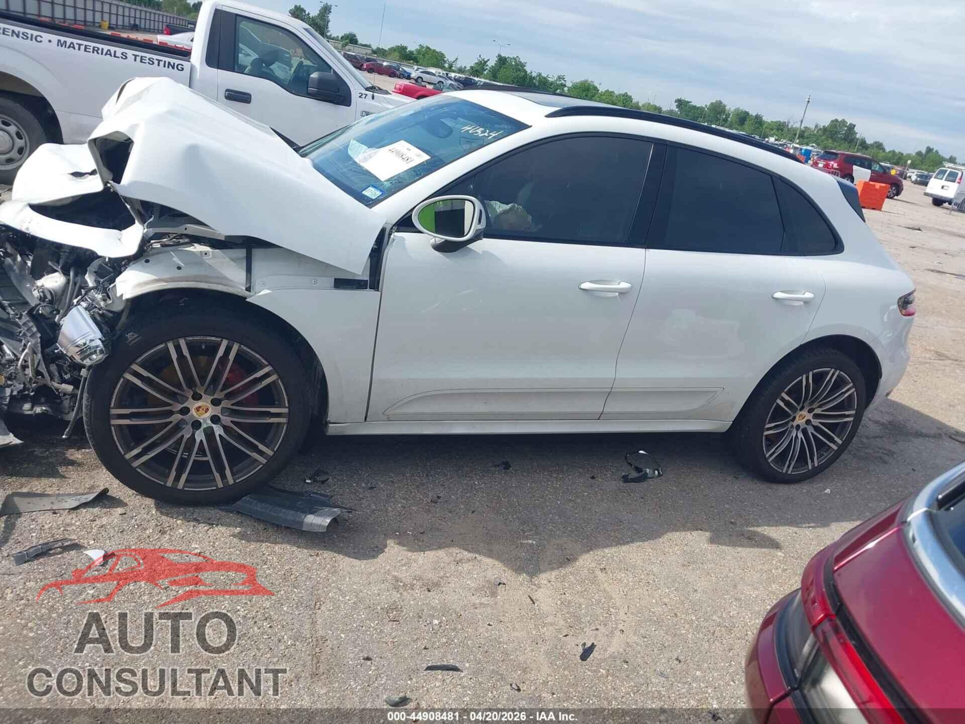 PORSCHE MACAN 2016 - WP1AF2A50GLB94500