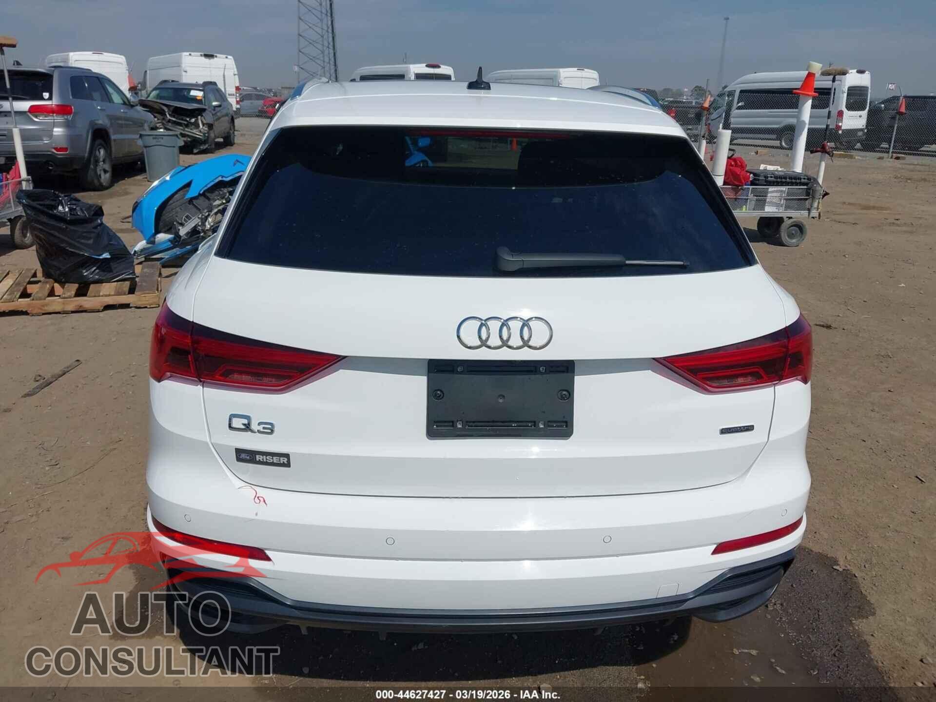 AUDI Q3 2022 - WA1DECF31N1005189