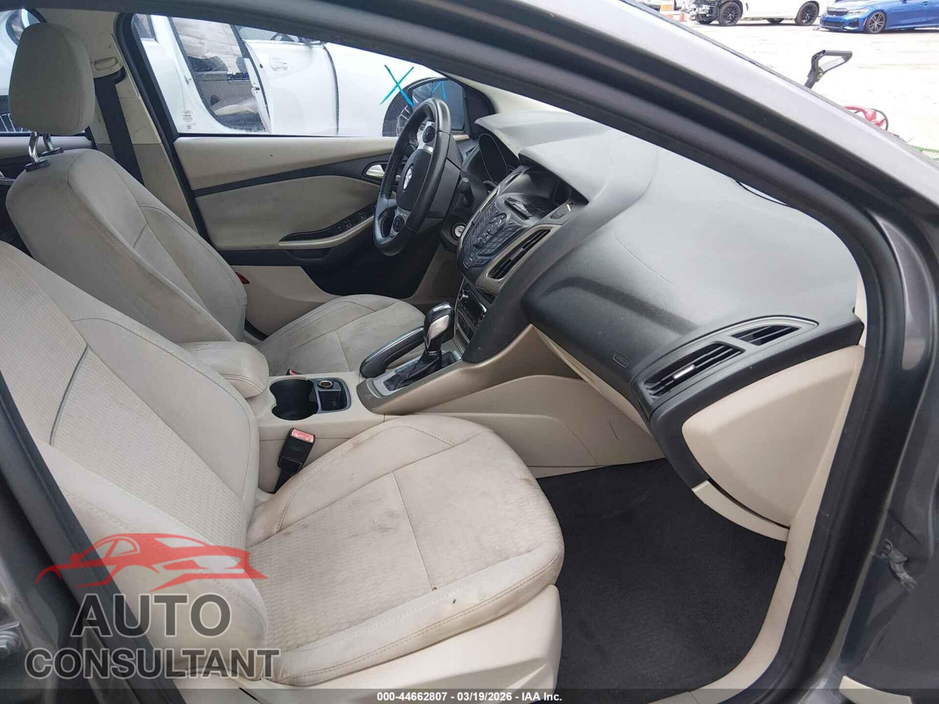 FORD FOCUS 2012 - 1FAHP3H23CL357722