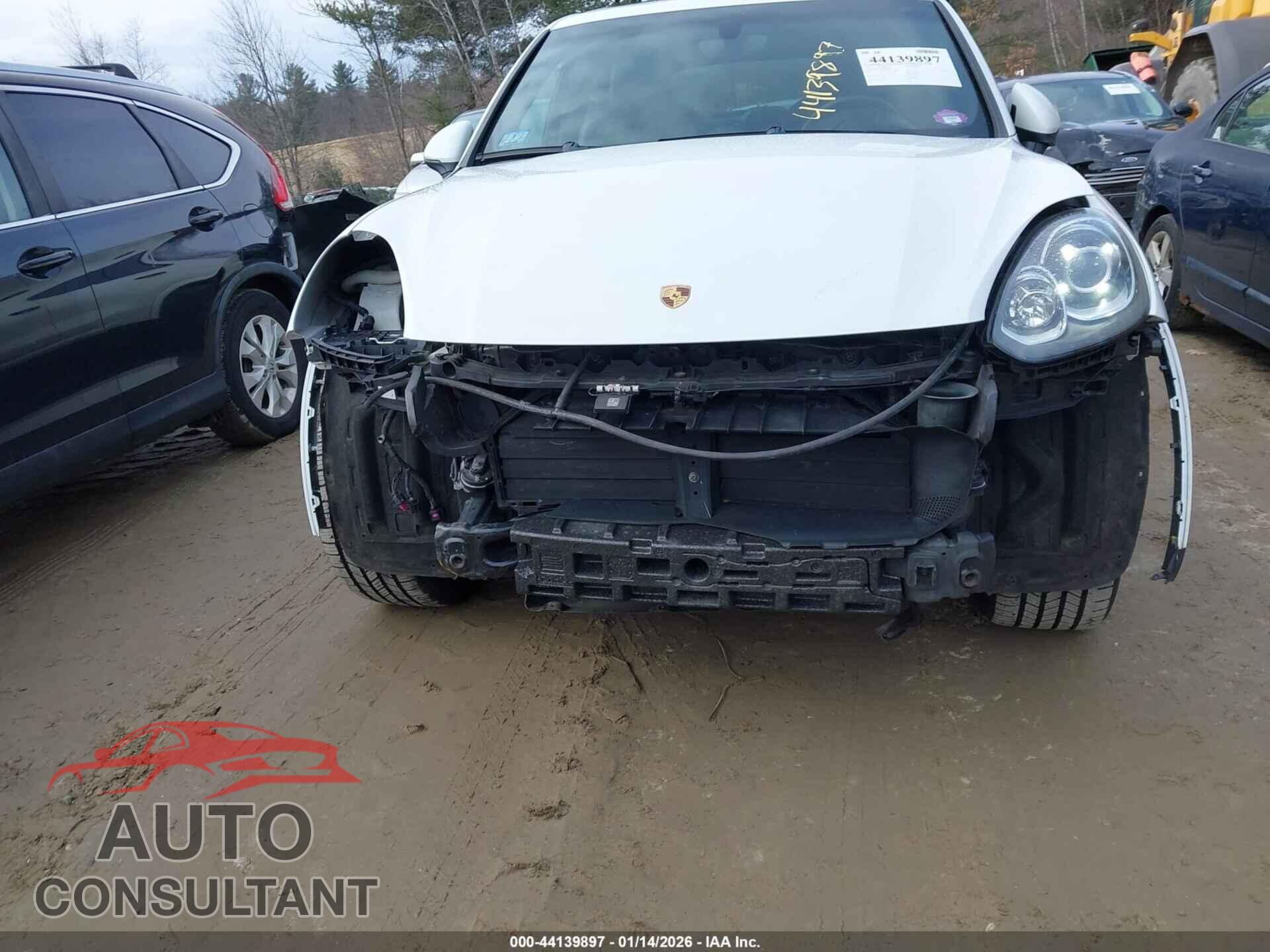 PORSCHE CAYENNE 2017 - WP1AA2A20HKA80413