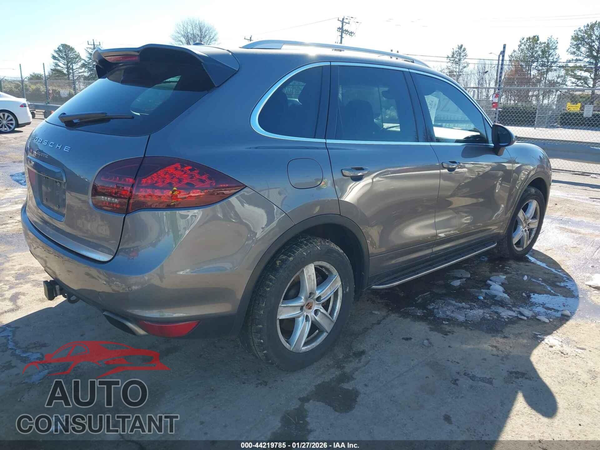 PORSCHE CAYENNE 2012 - WP1AA2A24CLA02137