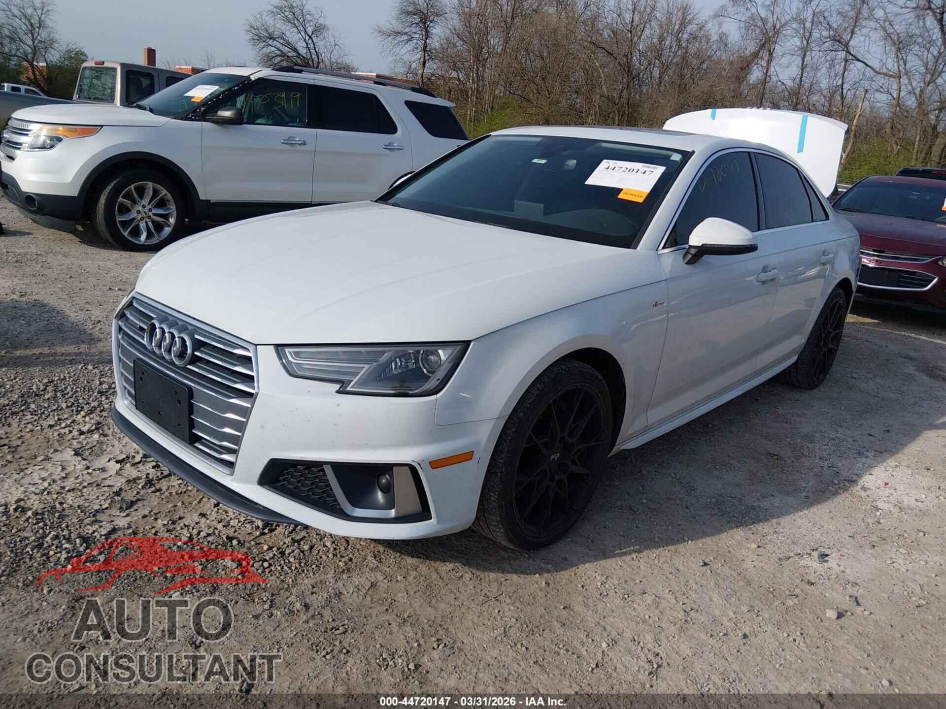 AUDI A4 2019 - WAUDNAF47KN020669