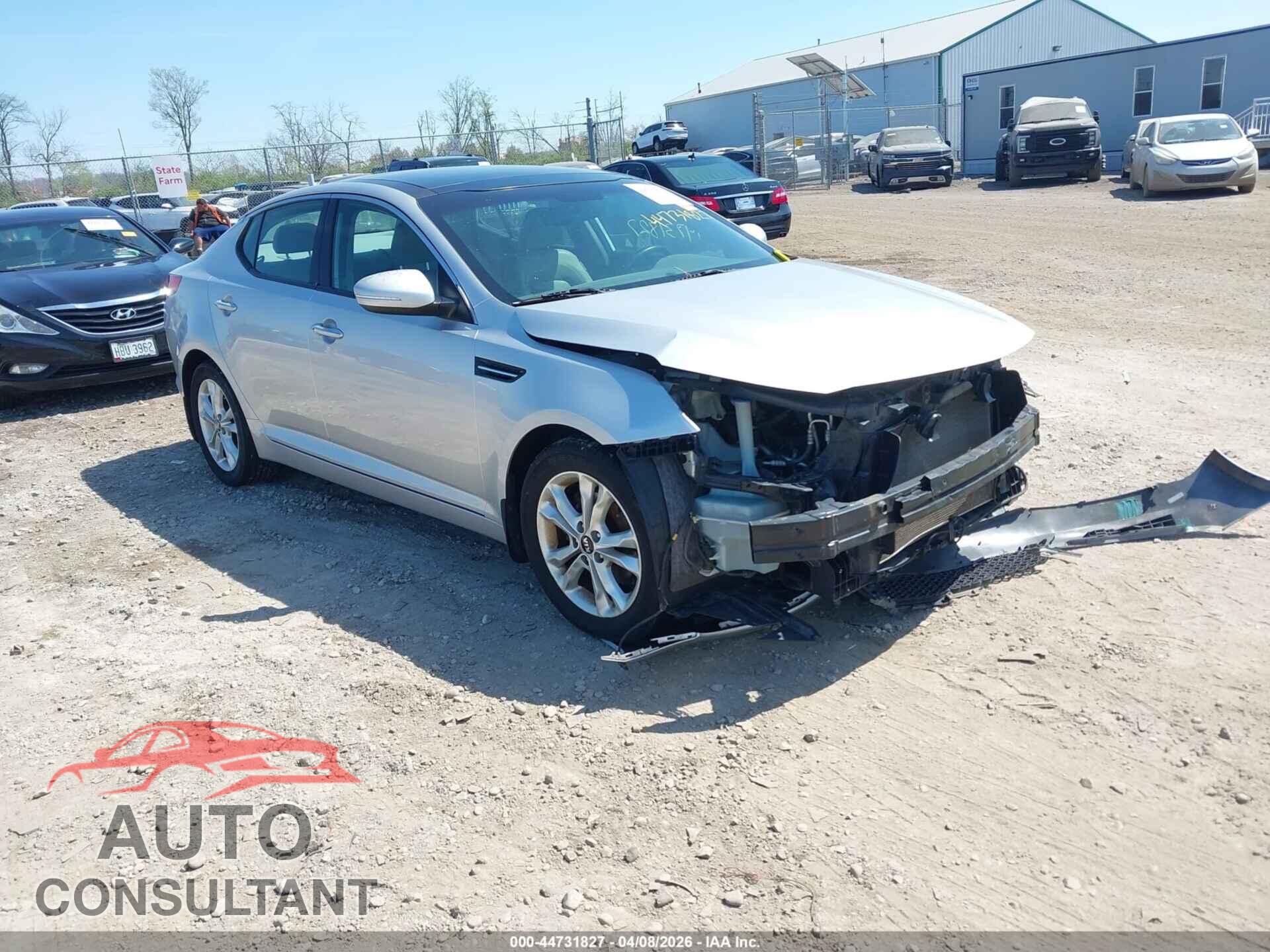 KIA OPTIMA 2011 - KNAGN4A73B5051854