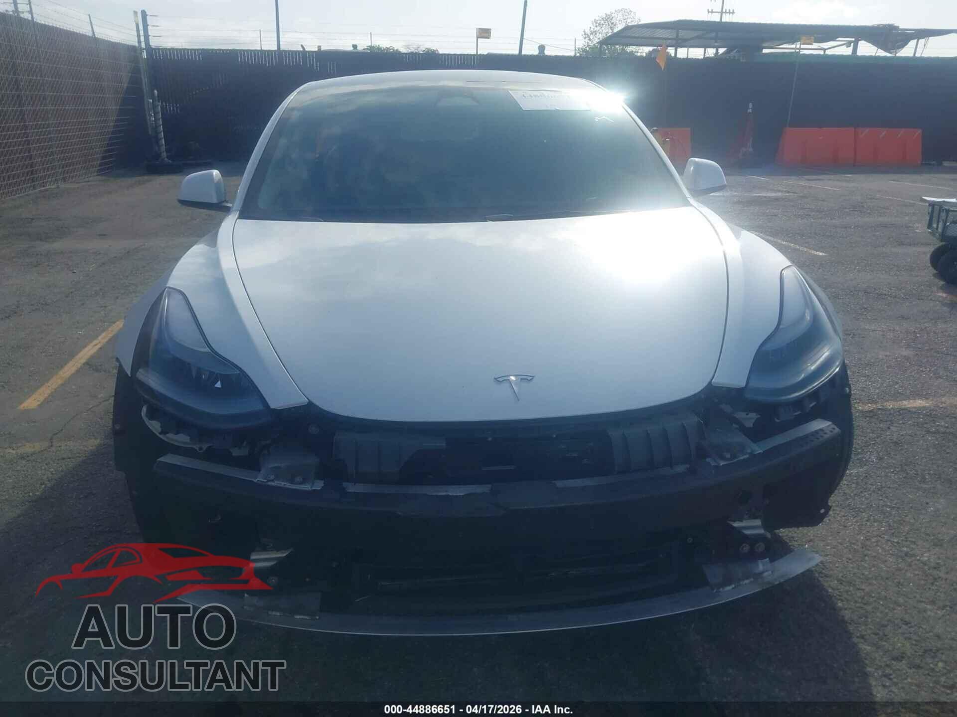 TESLA MODEL 3 2022 - 5YJ3E1EB5NF210536