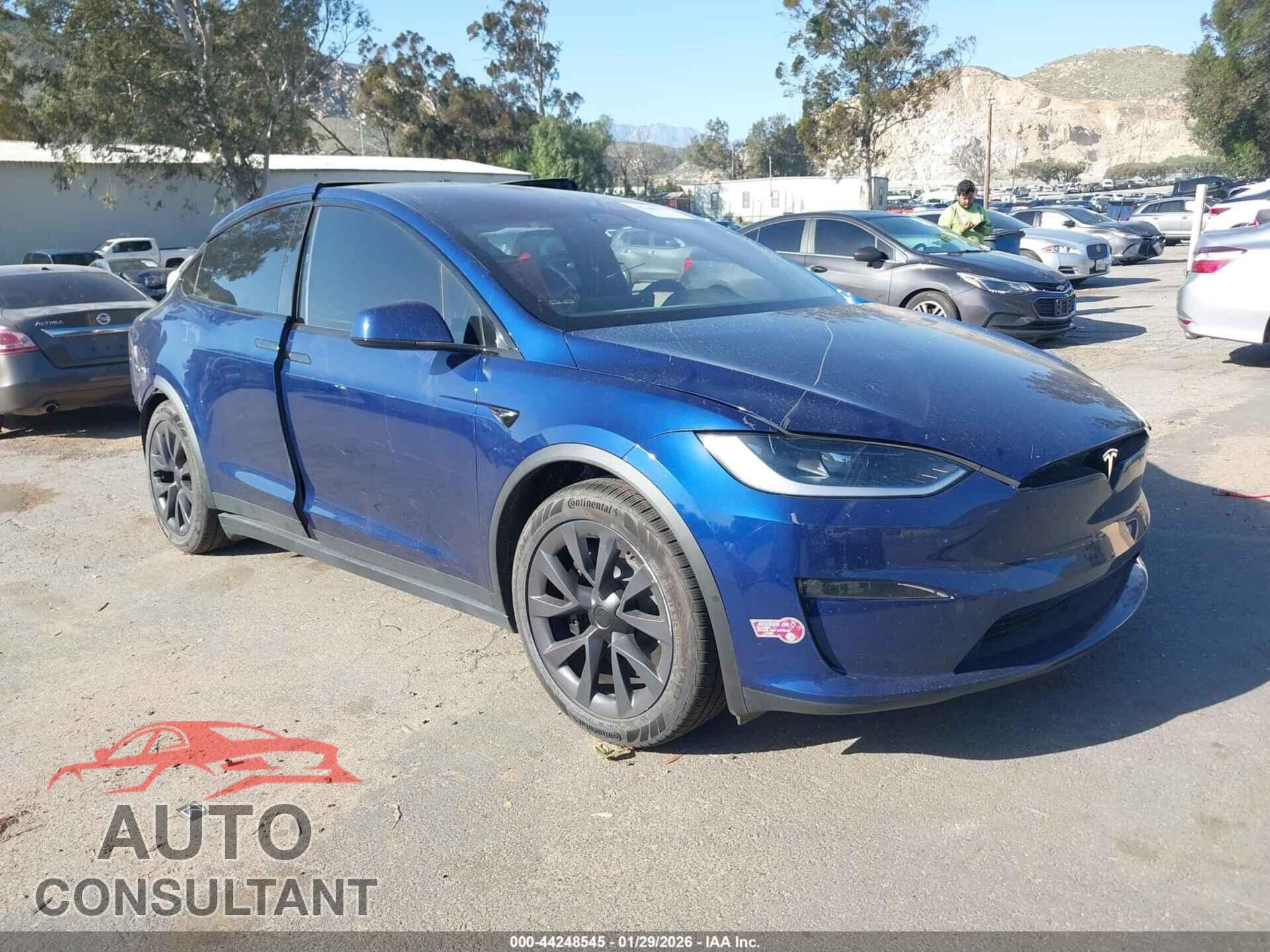 TESLA MODEL X 2024 - 7SAXCBE57RF444161