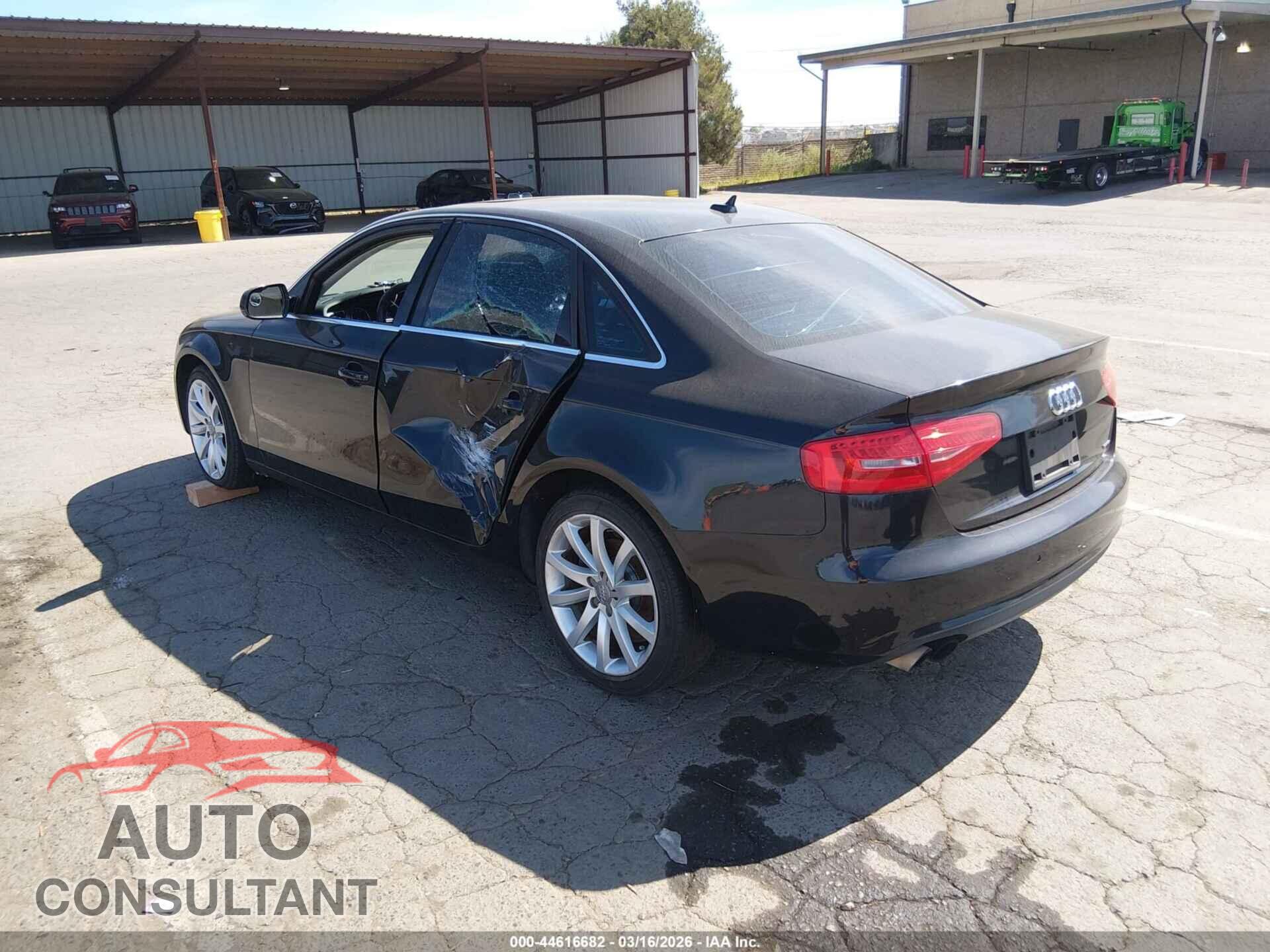 AUDI A4 2013 - WAUFFAFLXDN014042
