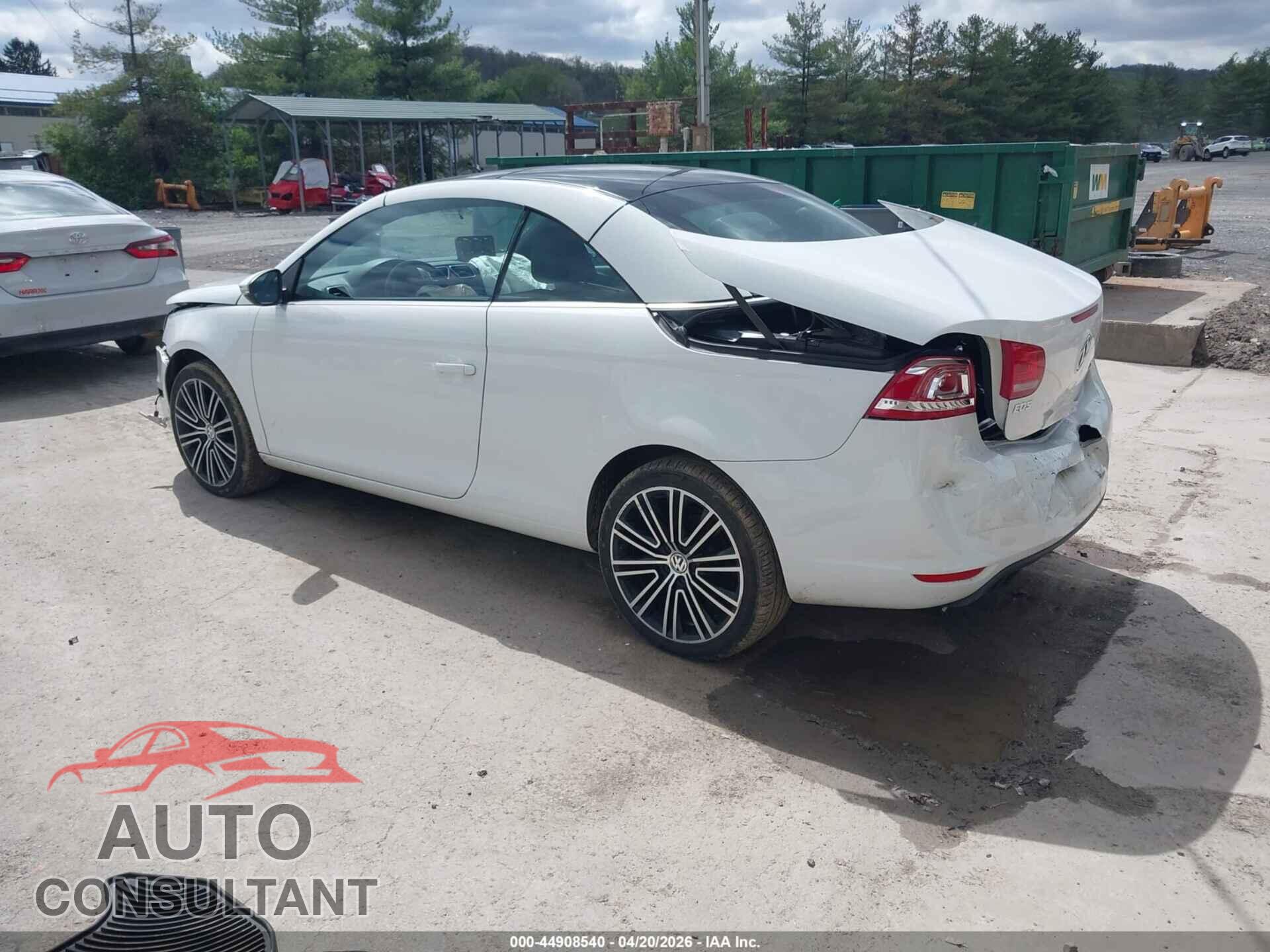 VOLKSWAGEN EOS 2015 - WVWFW8AH4FV005449