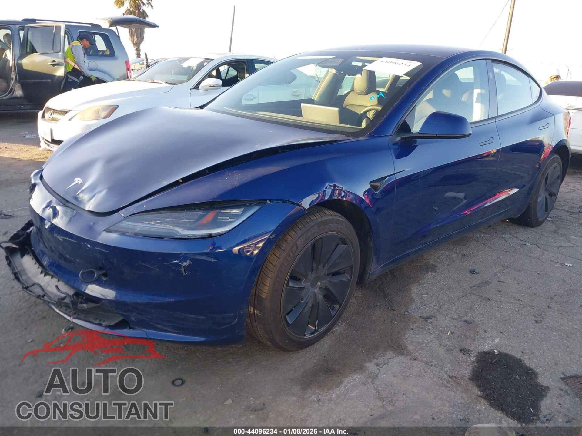 TESLA MODEL 3 2024 - 5YJ3E1EA0RF847525
