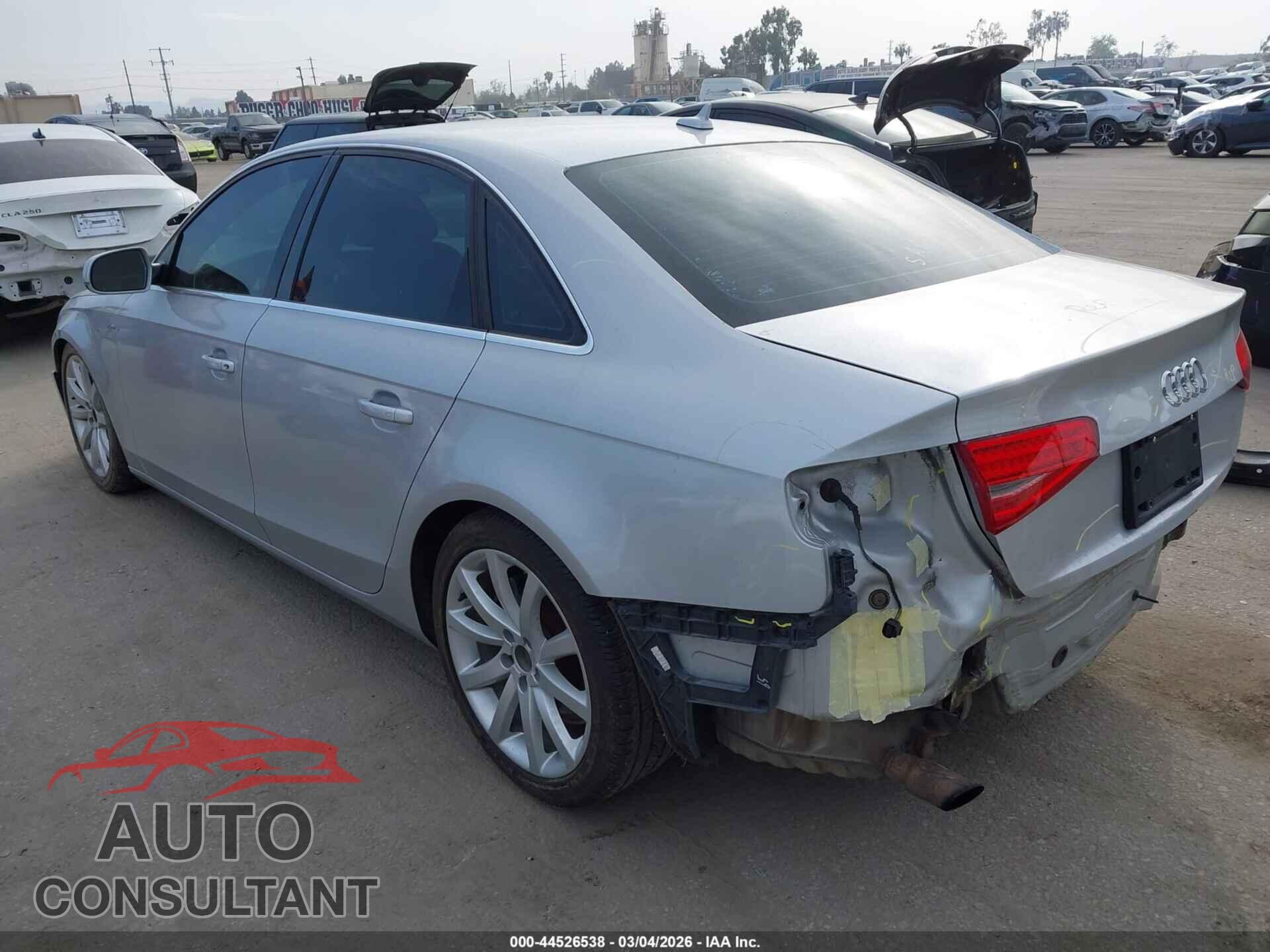 AUDI A4 2013 - WAUEFAFL5DN009889
