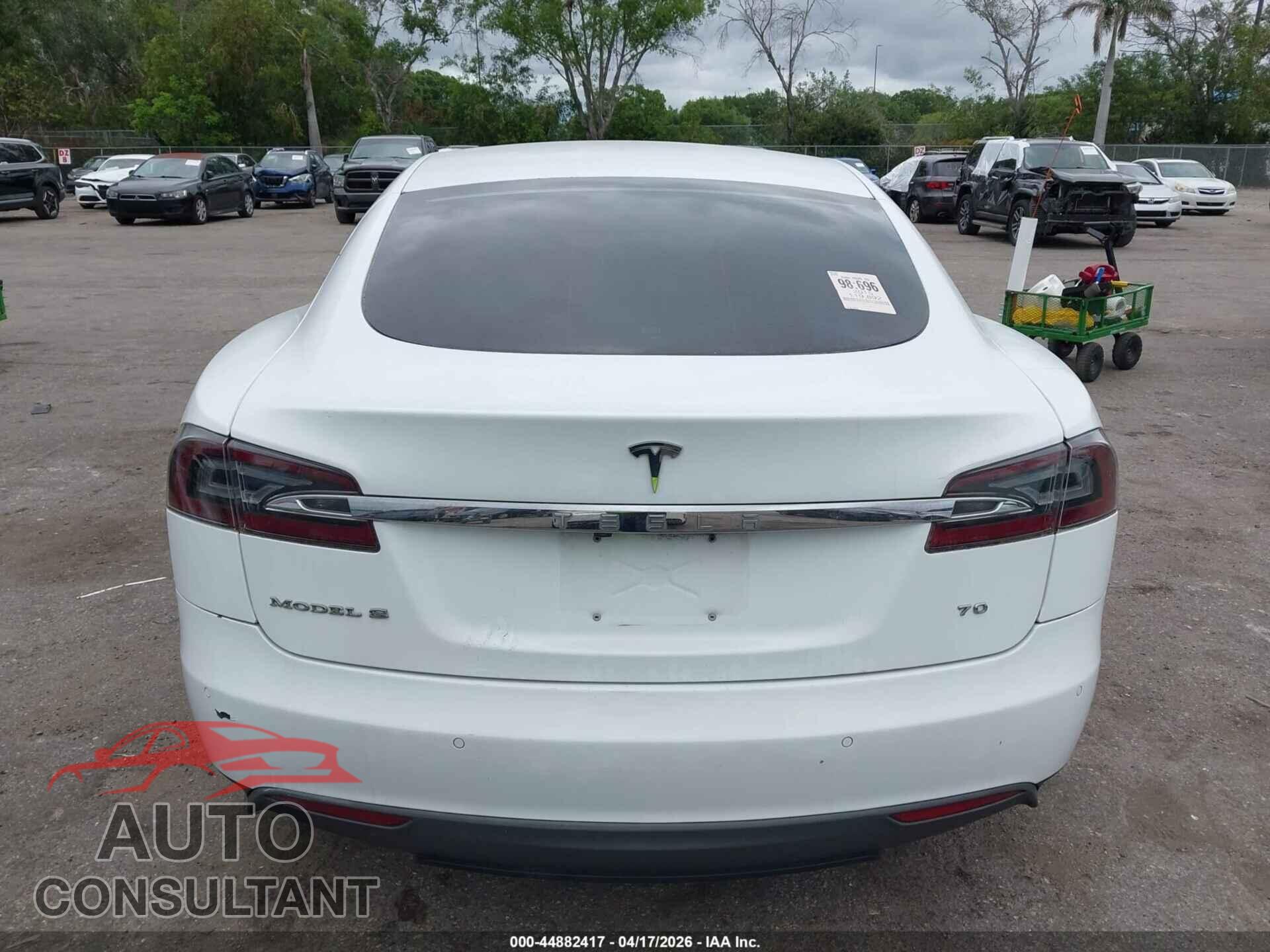 TESLA MODEL S 2015 - 5YJSA1E17FF101950