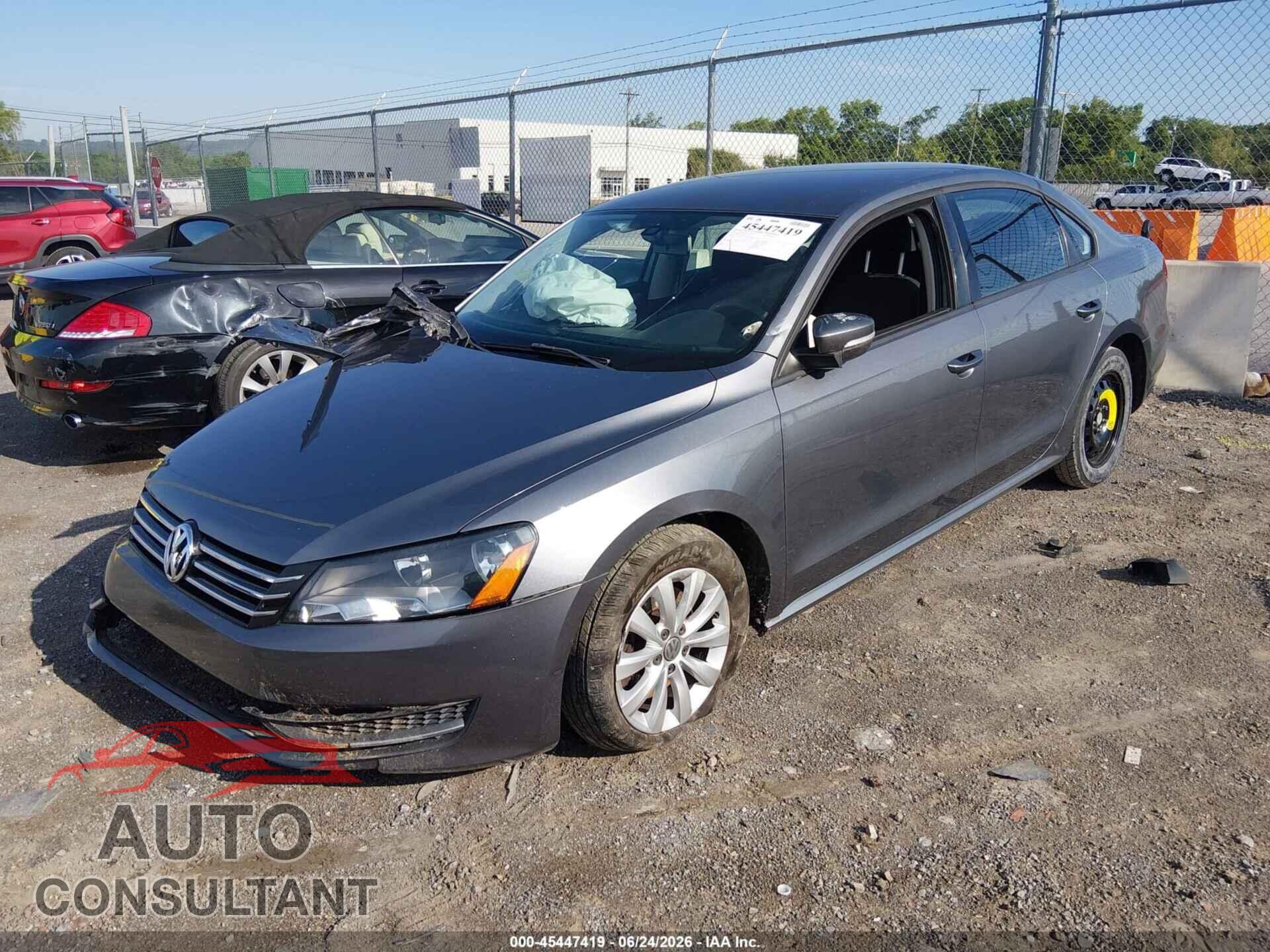 VOLKSWAGEN PASSAT 2013 - 1VWAH7A33DC115529