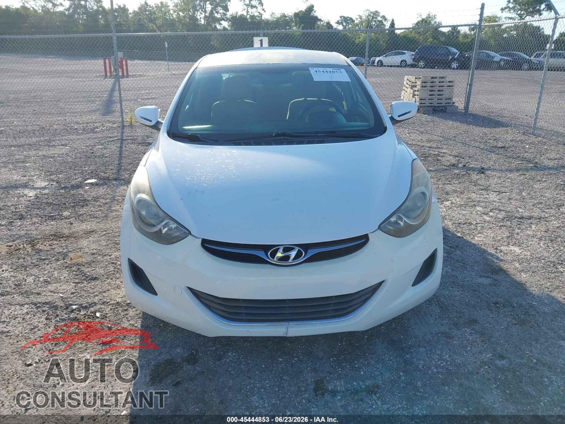 HYUNDAI ELANTRA 2013 - 5NPDH4AE5DH408448