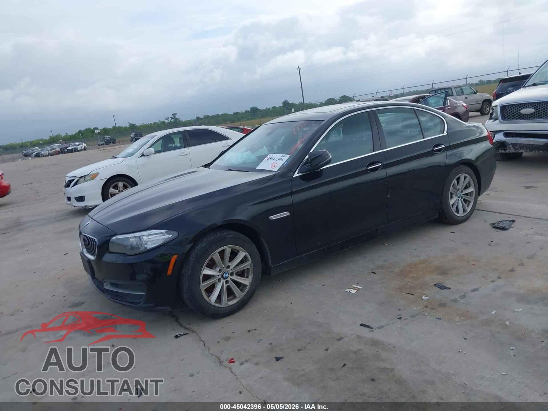 BMW 528I 2014 - WBA5A7C56ED615975