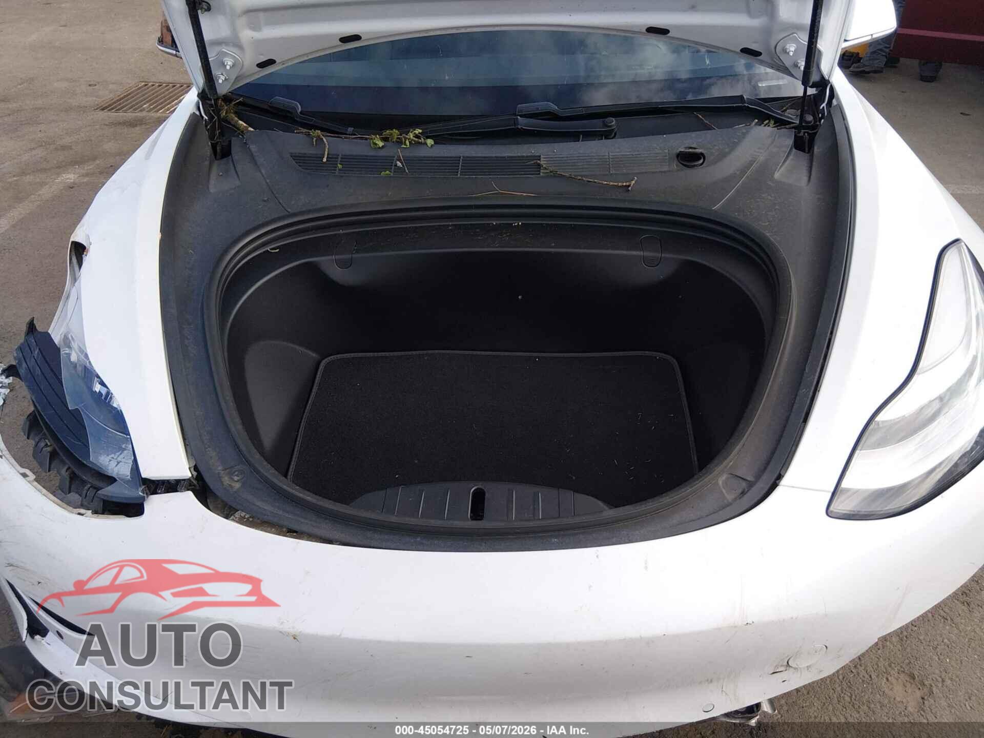 TESLA MODEL 3 2019 - 5YJ3E1EB7KF211750