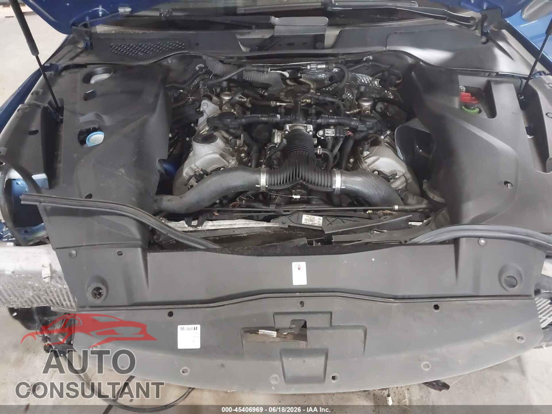 PORSCHE CAYENNE 2017 - WP1AD2A24HLA83591