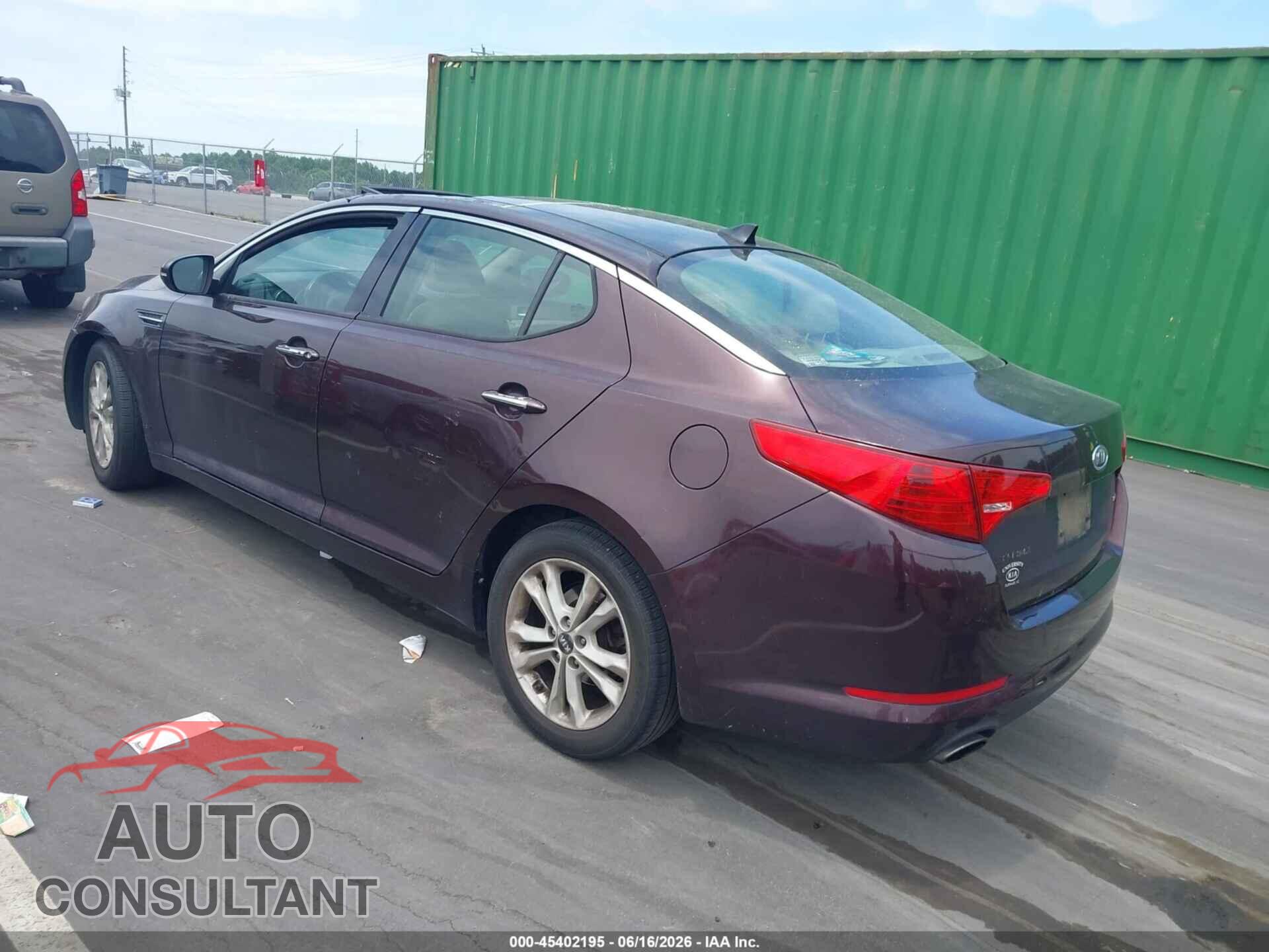 KIA OPTIMA 2011 - KNAGN4A77B5086512