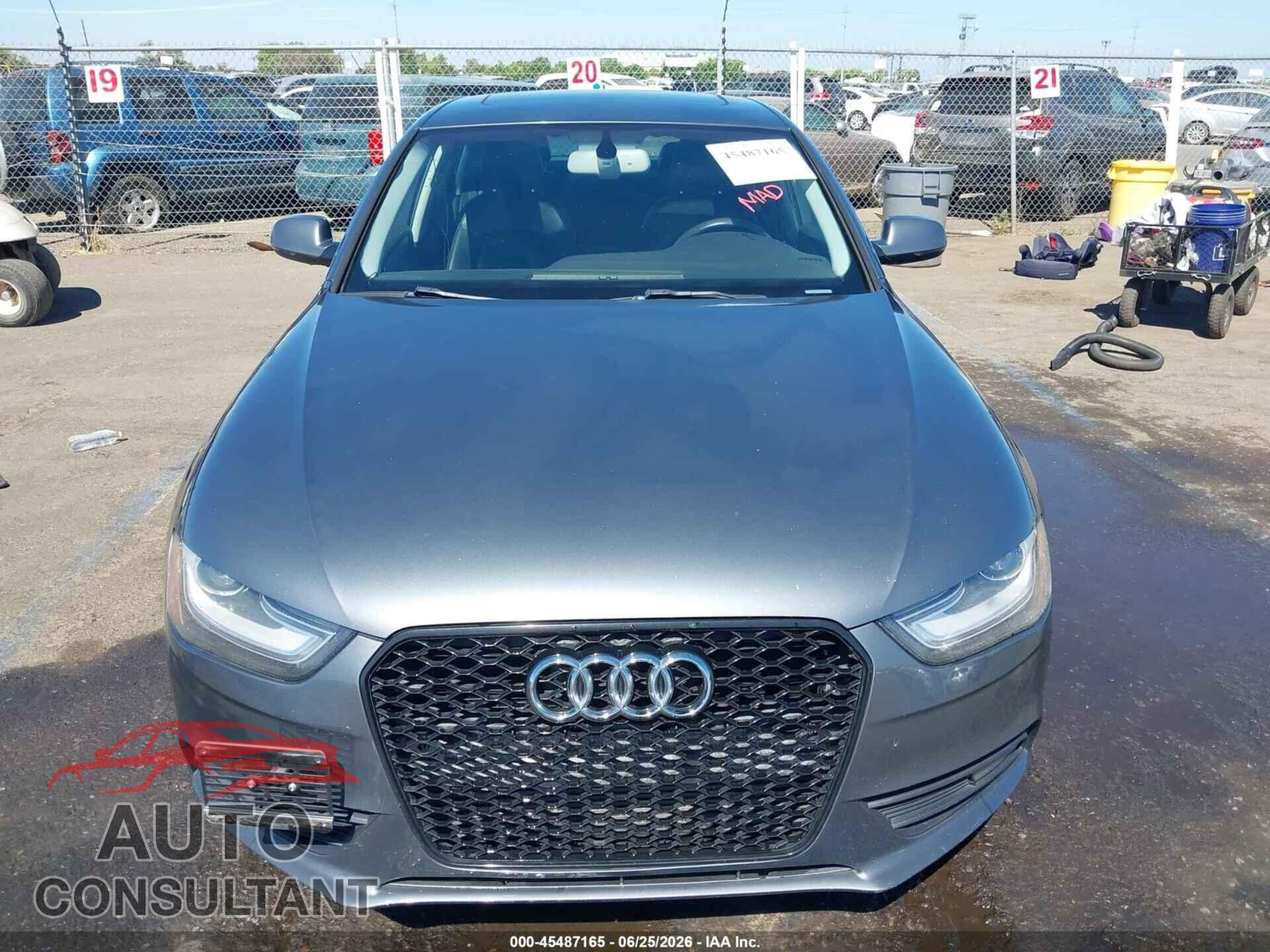 AUDI A4 2013 - WAUEFAFL2DN023491