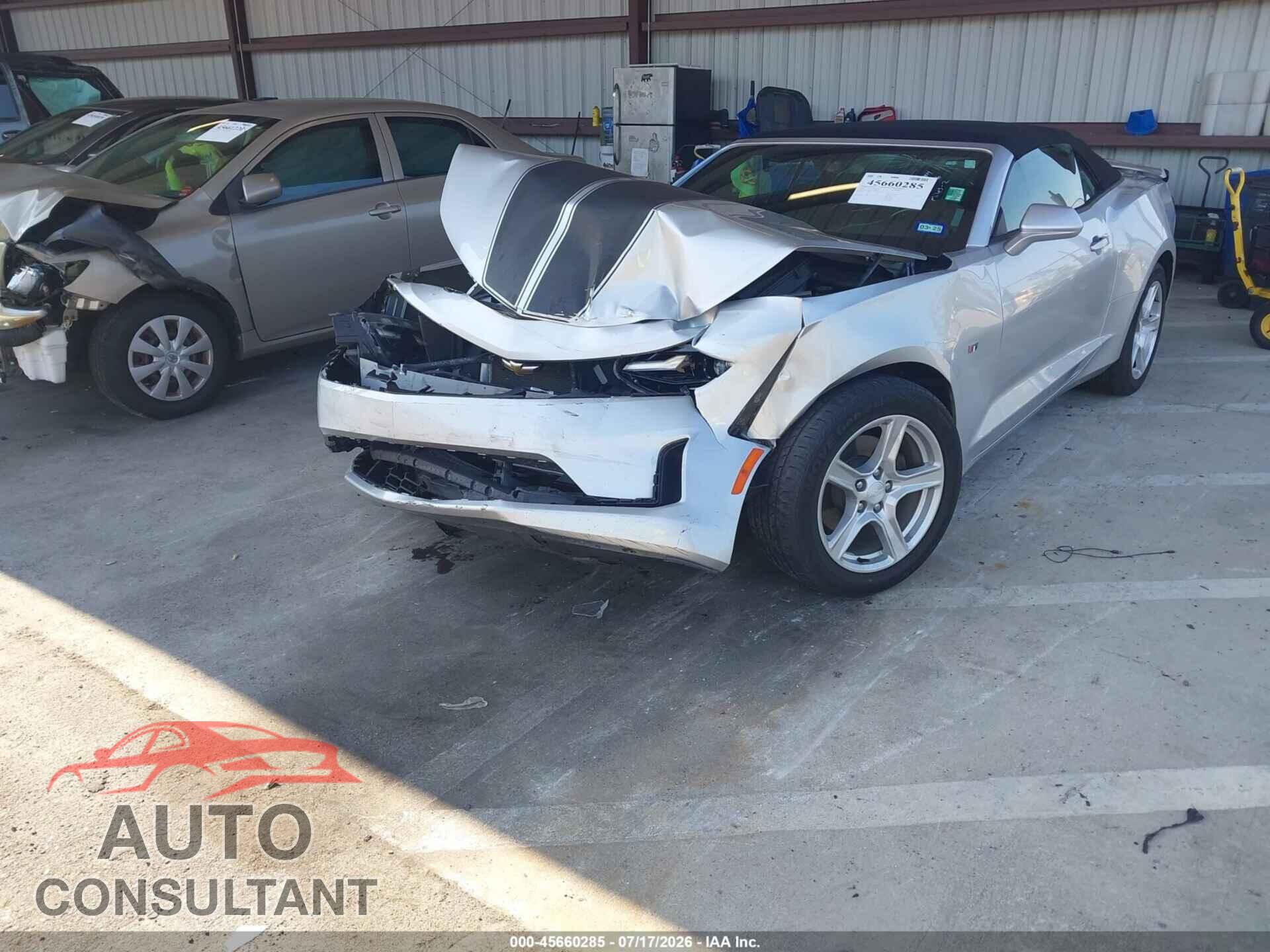 CHEVROLET CAMARO 2019 - 1G1FB3DS3K0111896