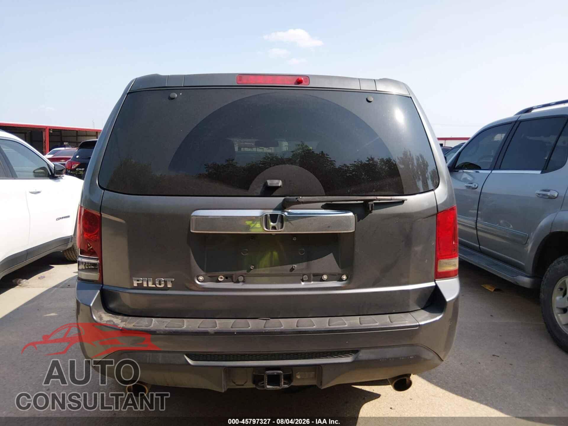 HONDA PILOT 2013 - 5FNYF3H77DB038546