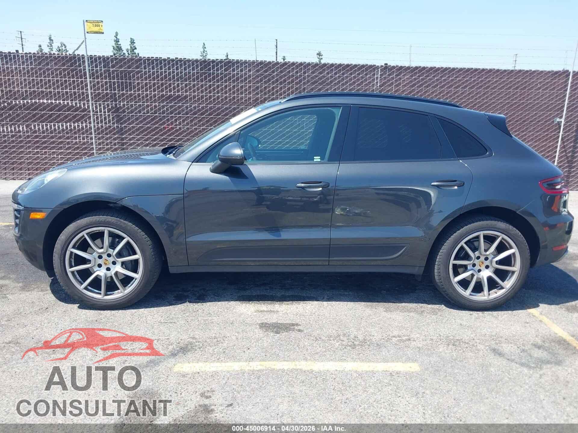 PORSCHE MACAN 2018 - WP1AA2A52JLB08805