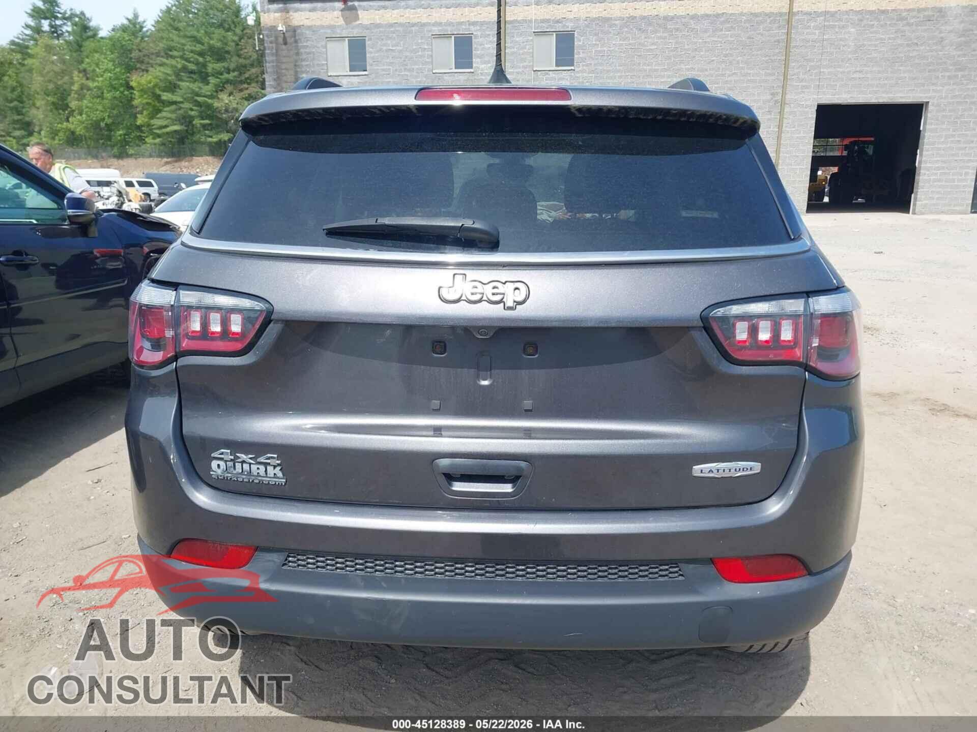 JEEP COMPASS 2018 - 3C4NJDBB7JT435689