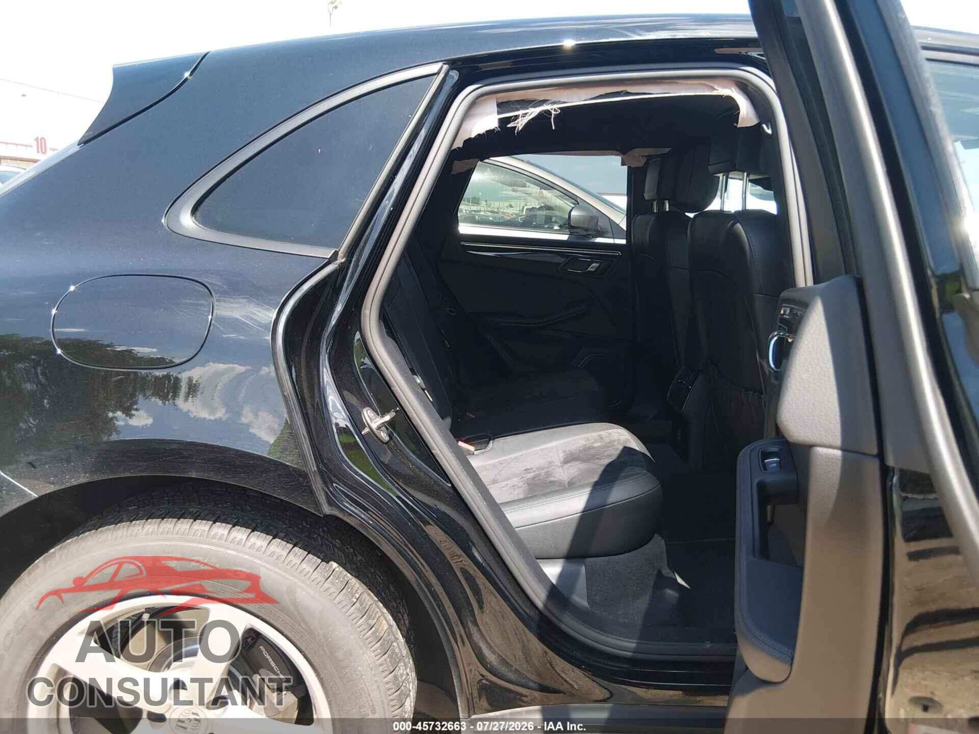 PORSCHE MACAN 2018 - WP1AA2A59JLB09191