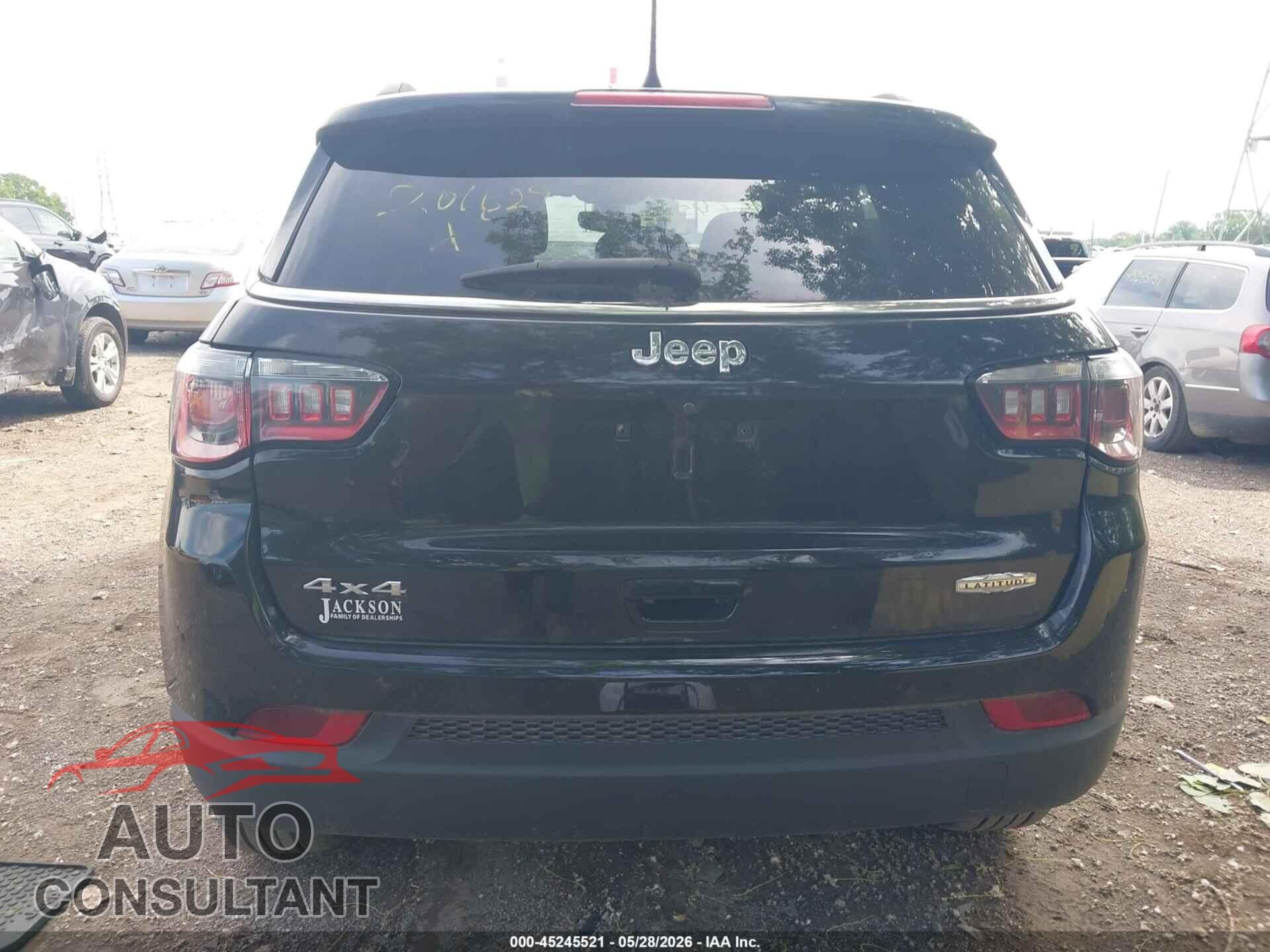 JEEP COMPASS 2018 - 3C4NJDBB3JT201629