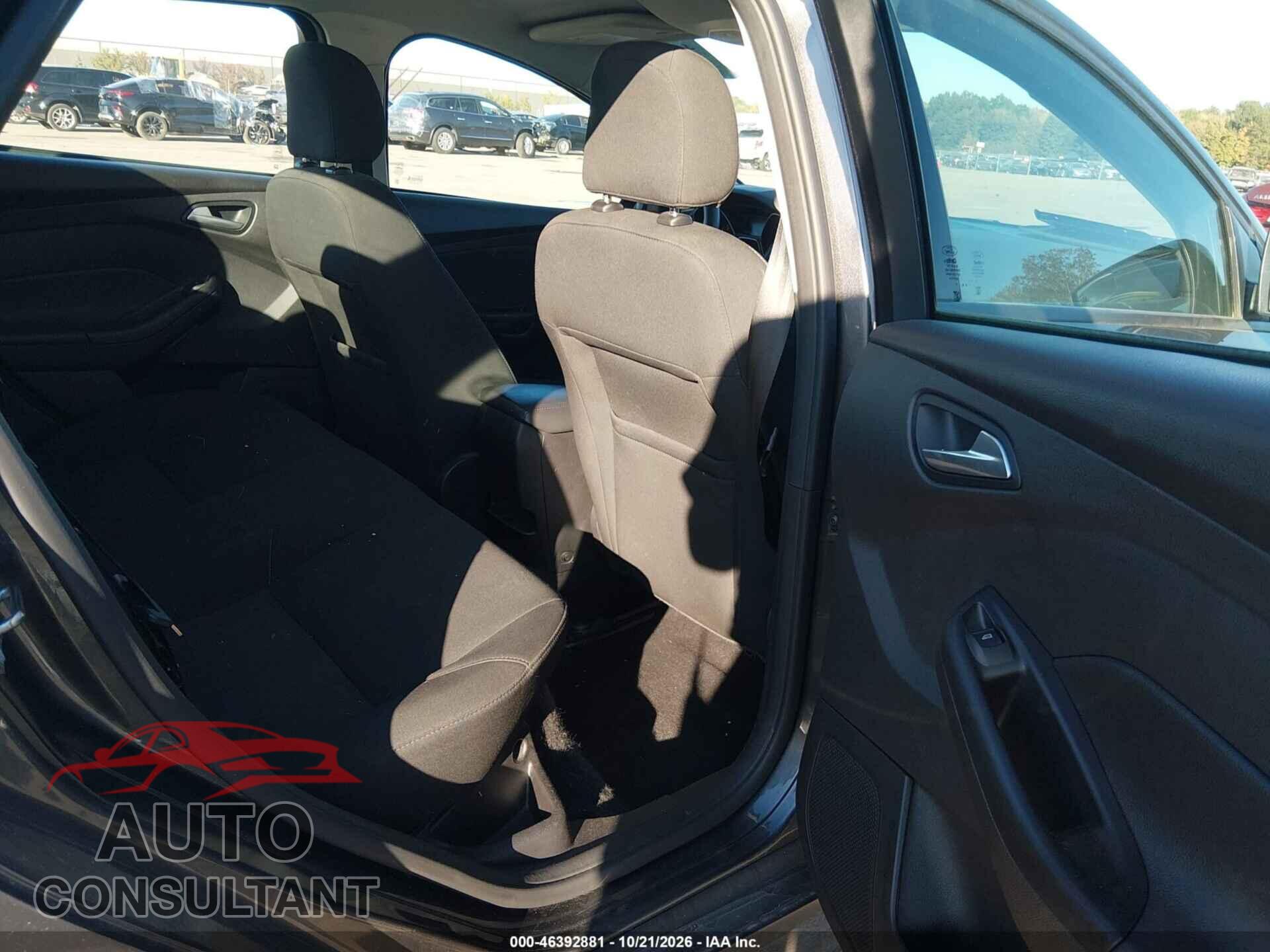 FORD FOCUS 2016 - 1FADP3F20GL217666