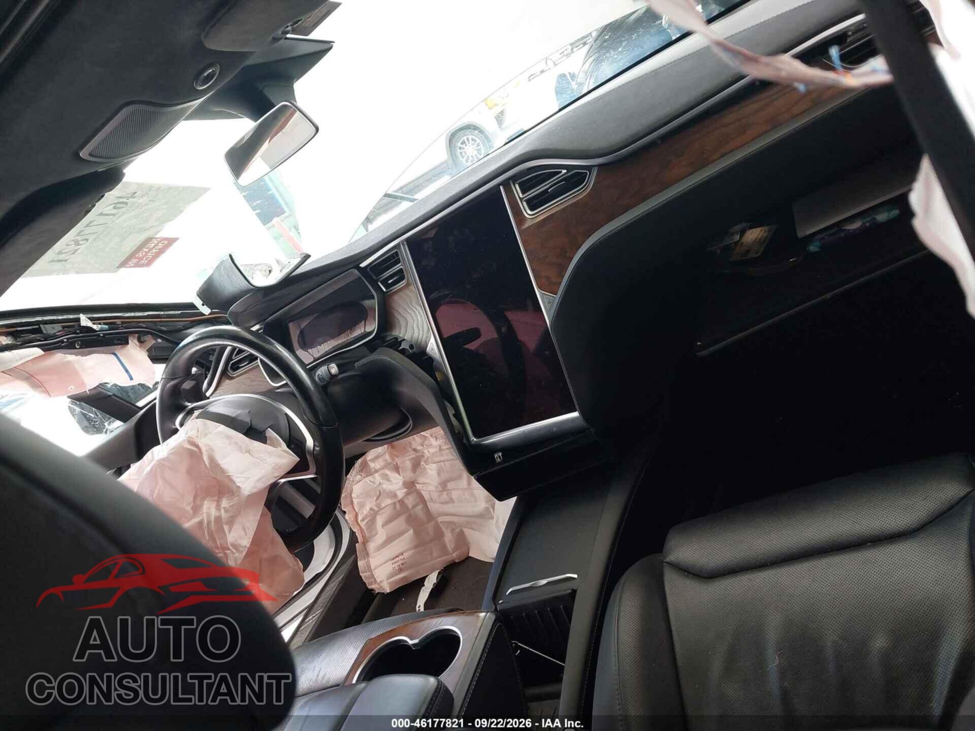 TESLA MODEL S 2017 - 5YJSA1E23HF178679
