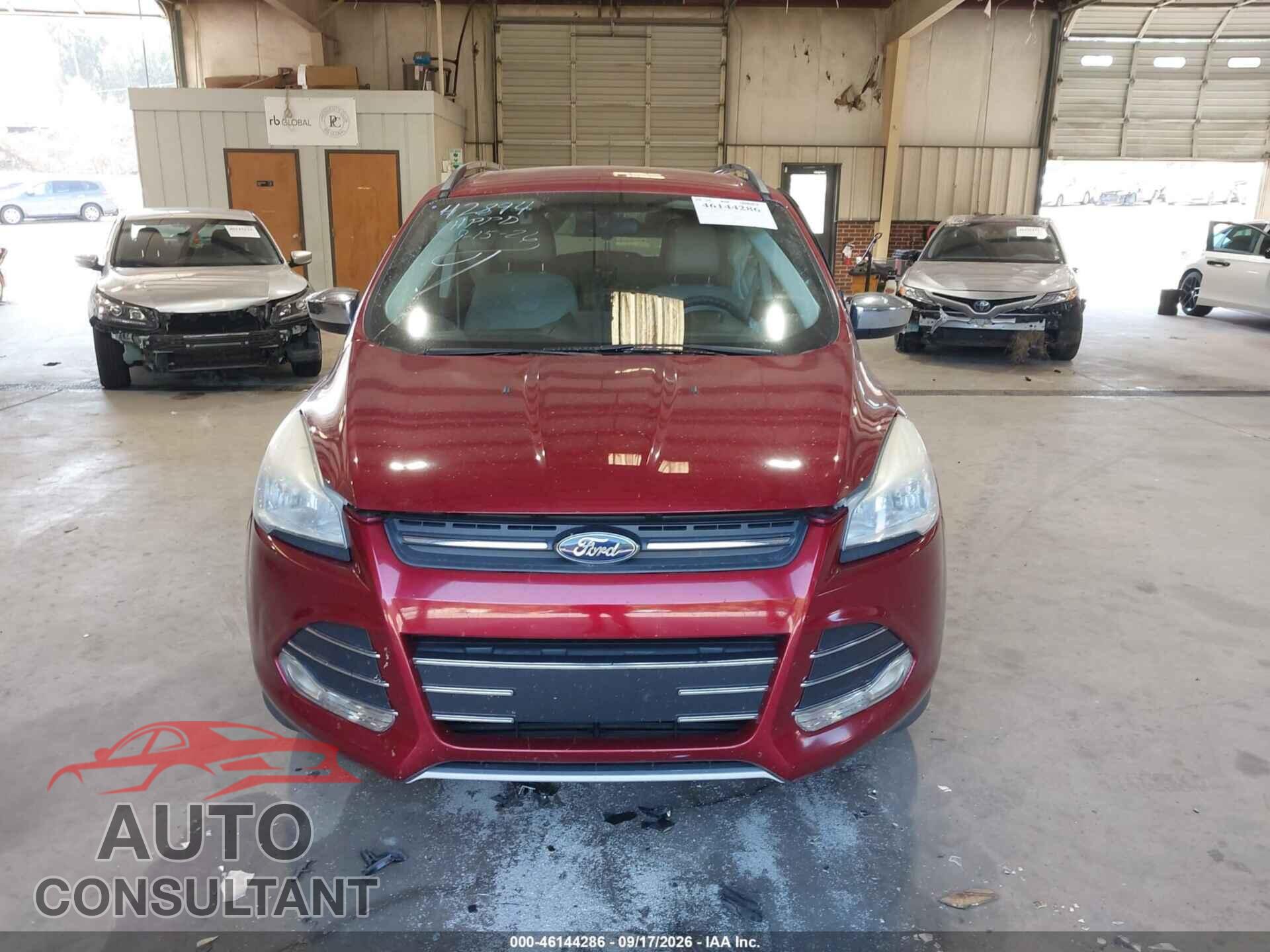 FORD ESCAPE 2014 - 1FMCU0GX4EUC34545