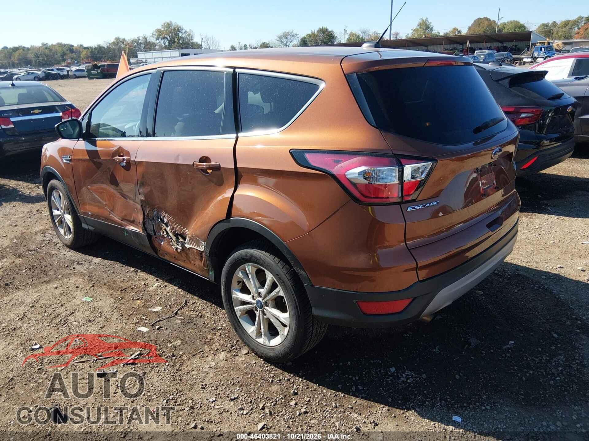 FORD ESCAPE 2017 - 1FMCU0GD2HUC75251