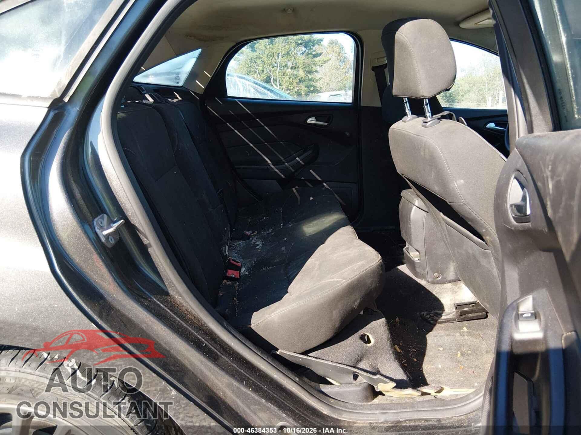 FORD FOCUS 2015 - 1FADP3F29FL205076