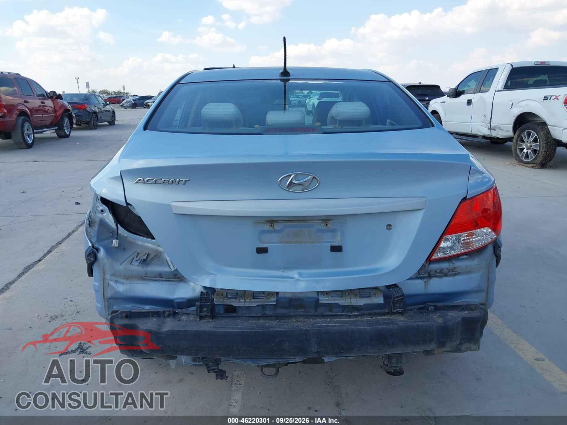 HYUNDAI ACCENT 2013 - KMHCT4AE2DU529093