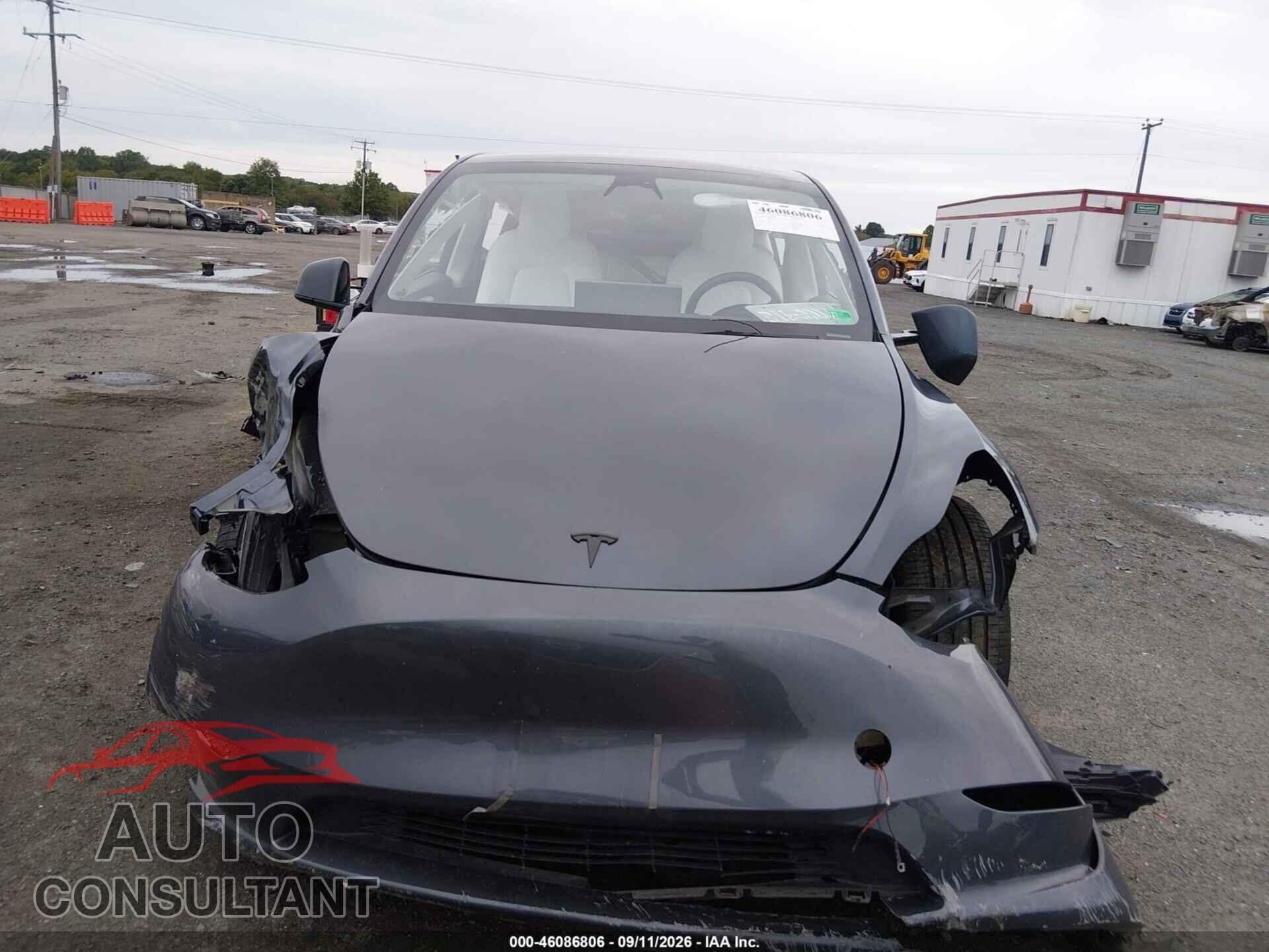 TESLA MODEL Y 2023 - 7SAYGDEE9PF597576