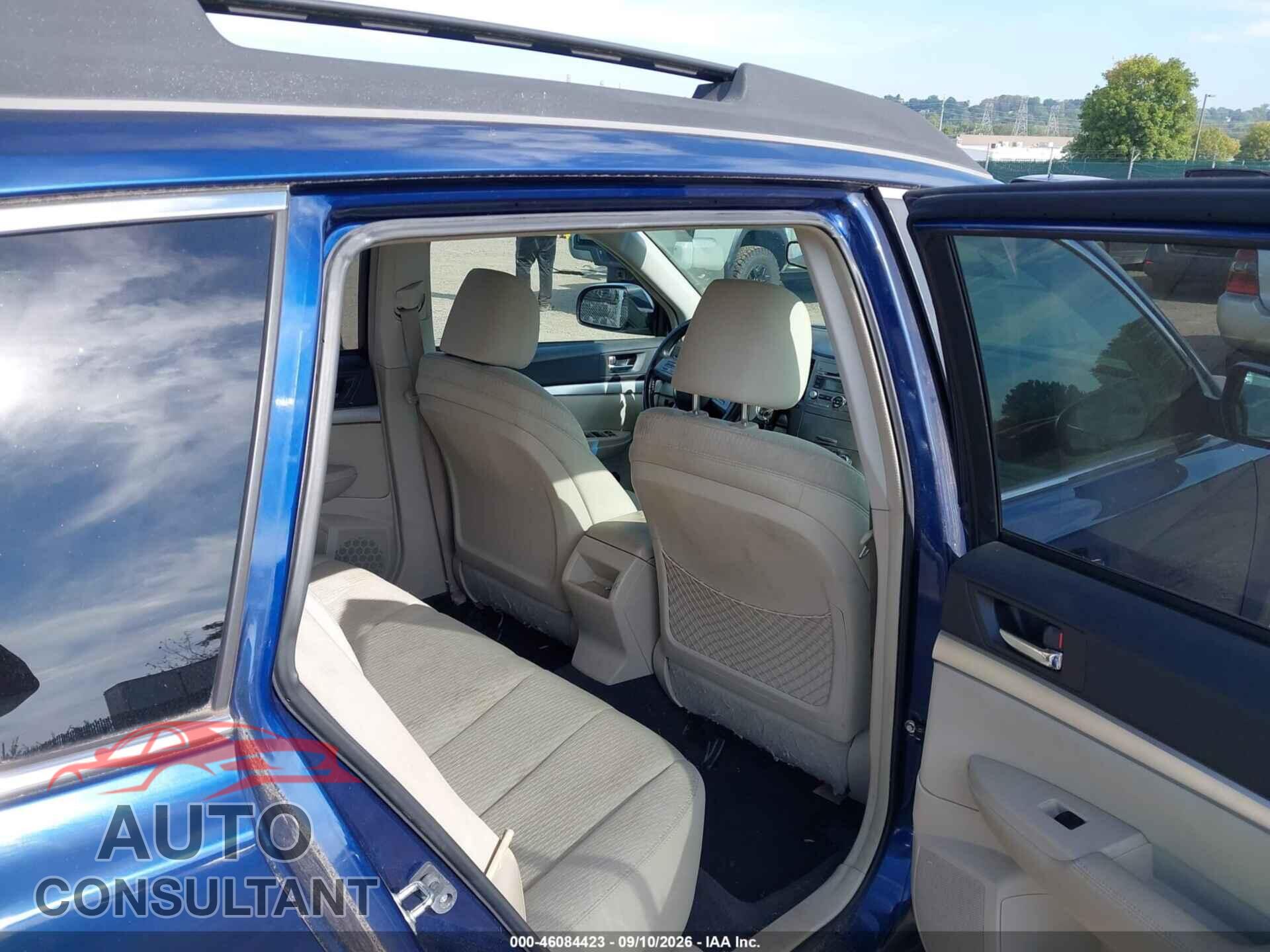 SUBARU OUTBACK 2010 - 4S4BRBCC3A3352808