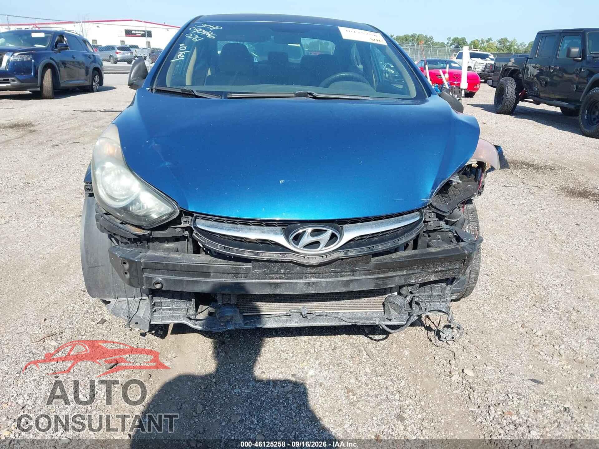 HYUNDAI ELANTRA 2013 - KMHDH4AE0DU970761