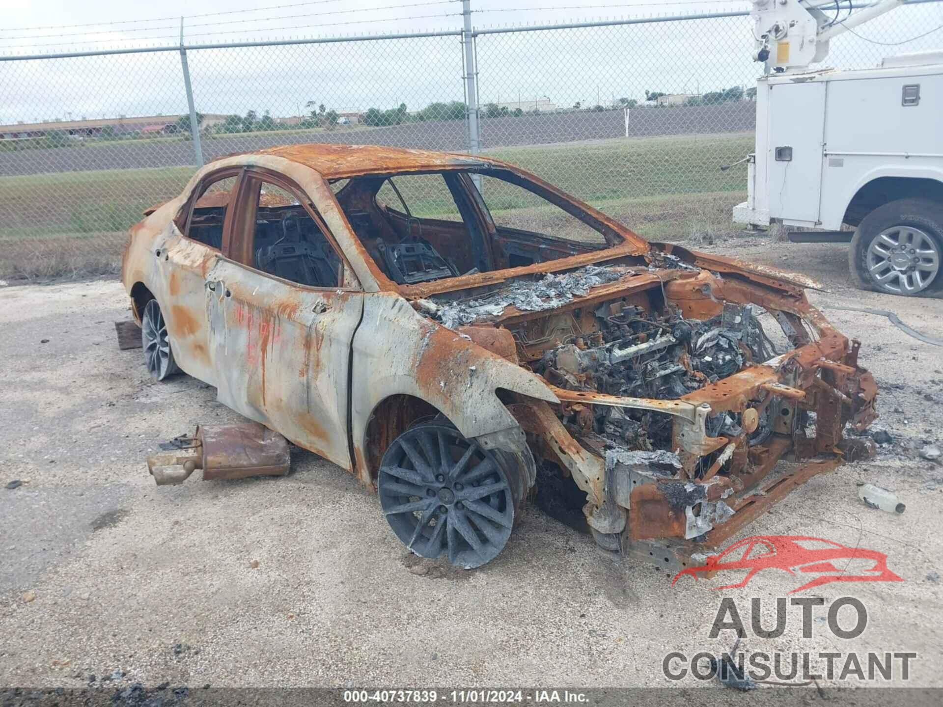 TOYOTA CAMRY 2024 - 4T1G11AK3RU221076