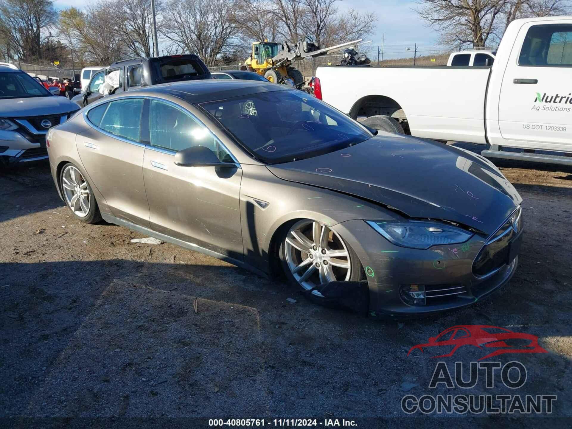 TESLA MODEL S 2015 - 5YJSA1E25FF115077